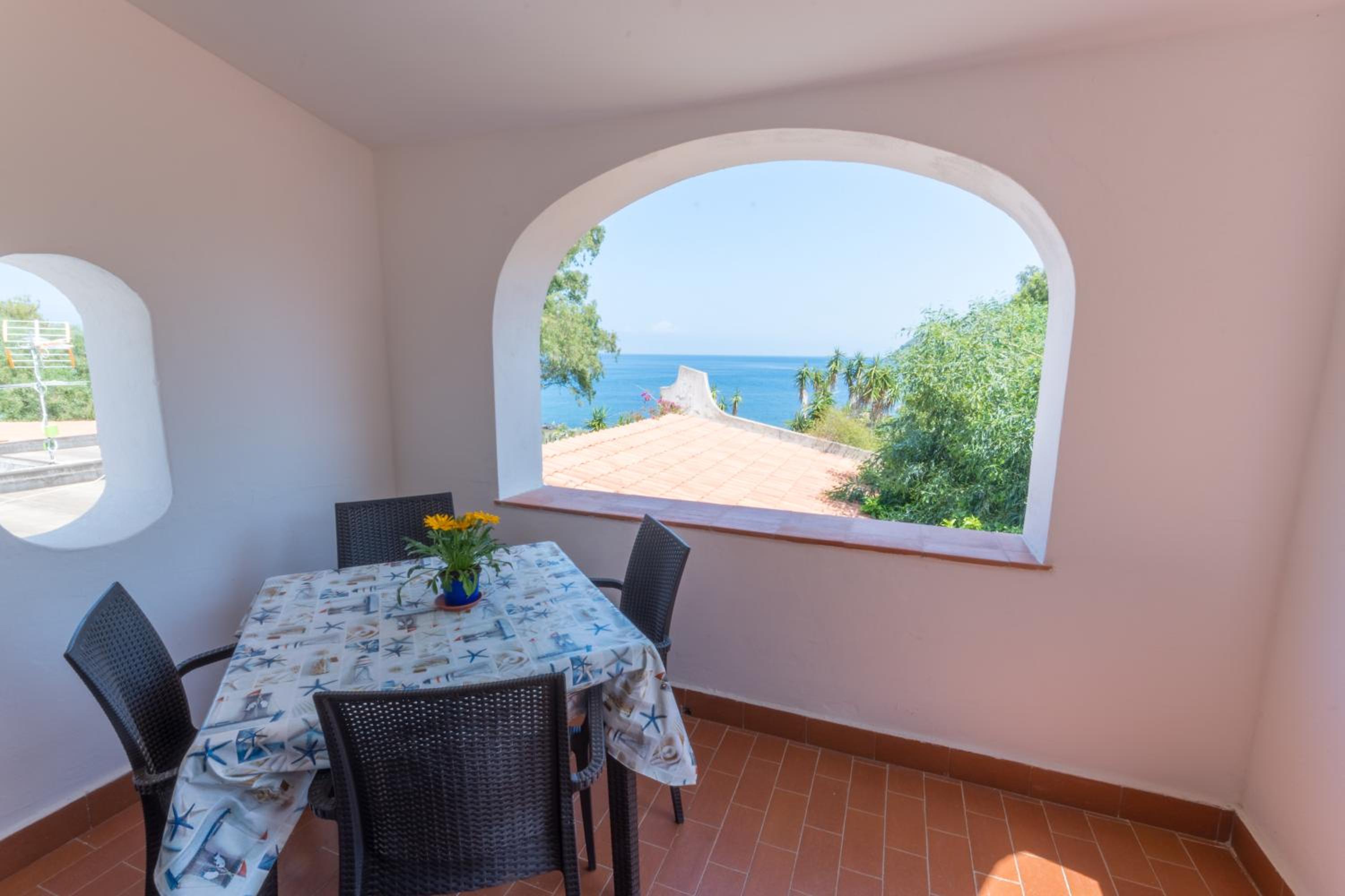 Studio with Sea View - Photo 8