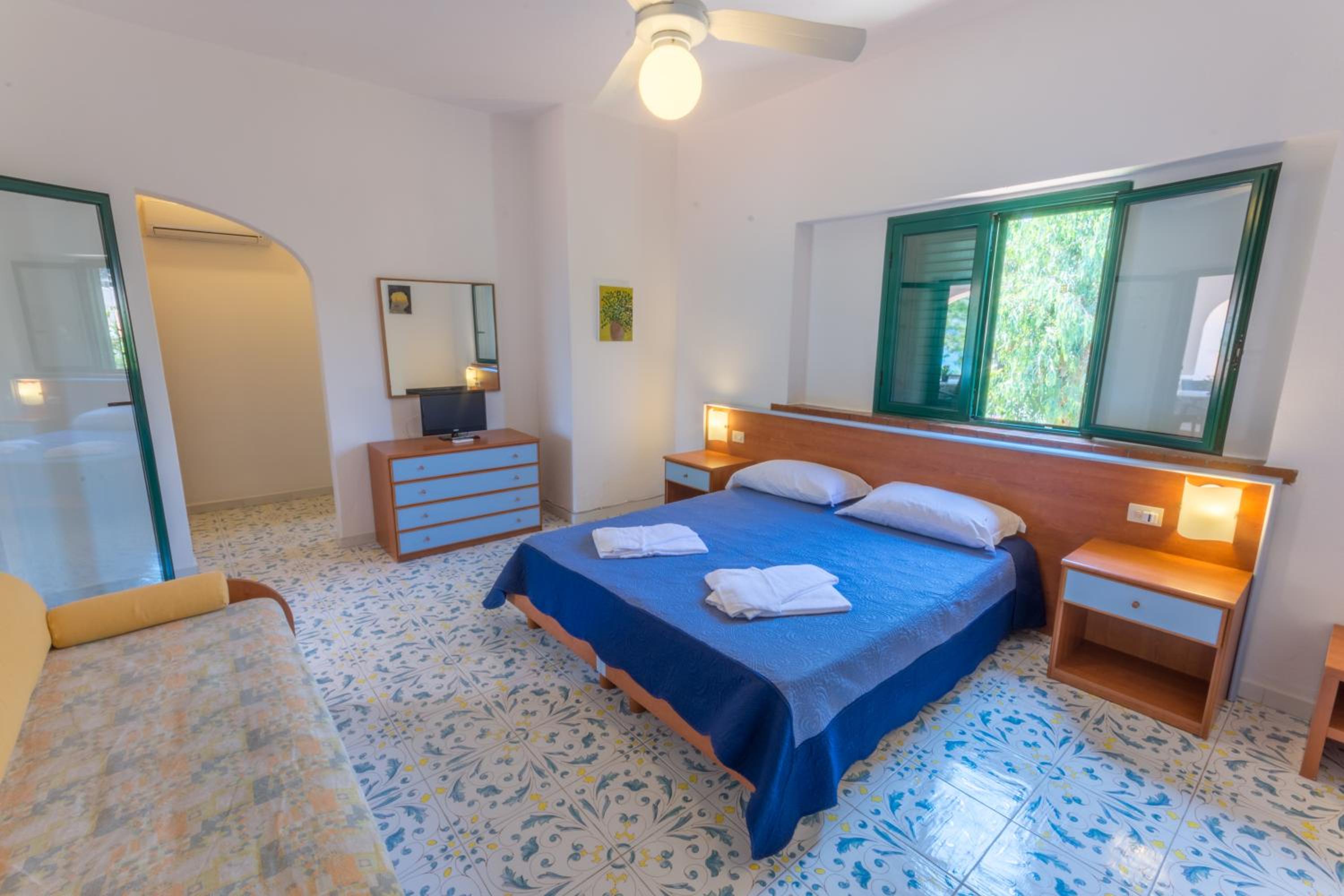 Studio with Sea View