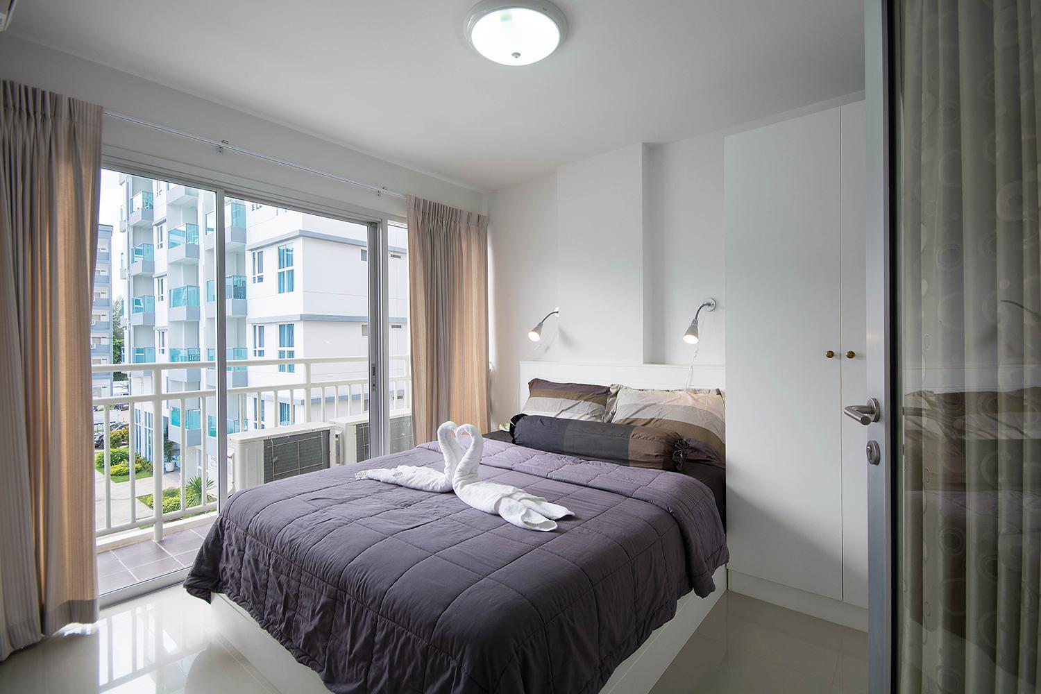 Apartment with Sea View - Photo 1