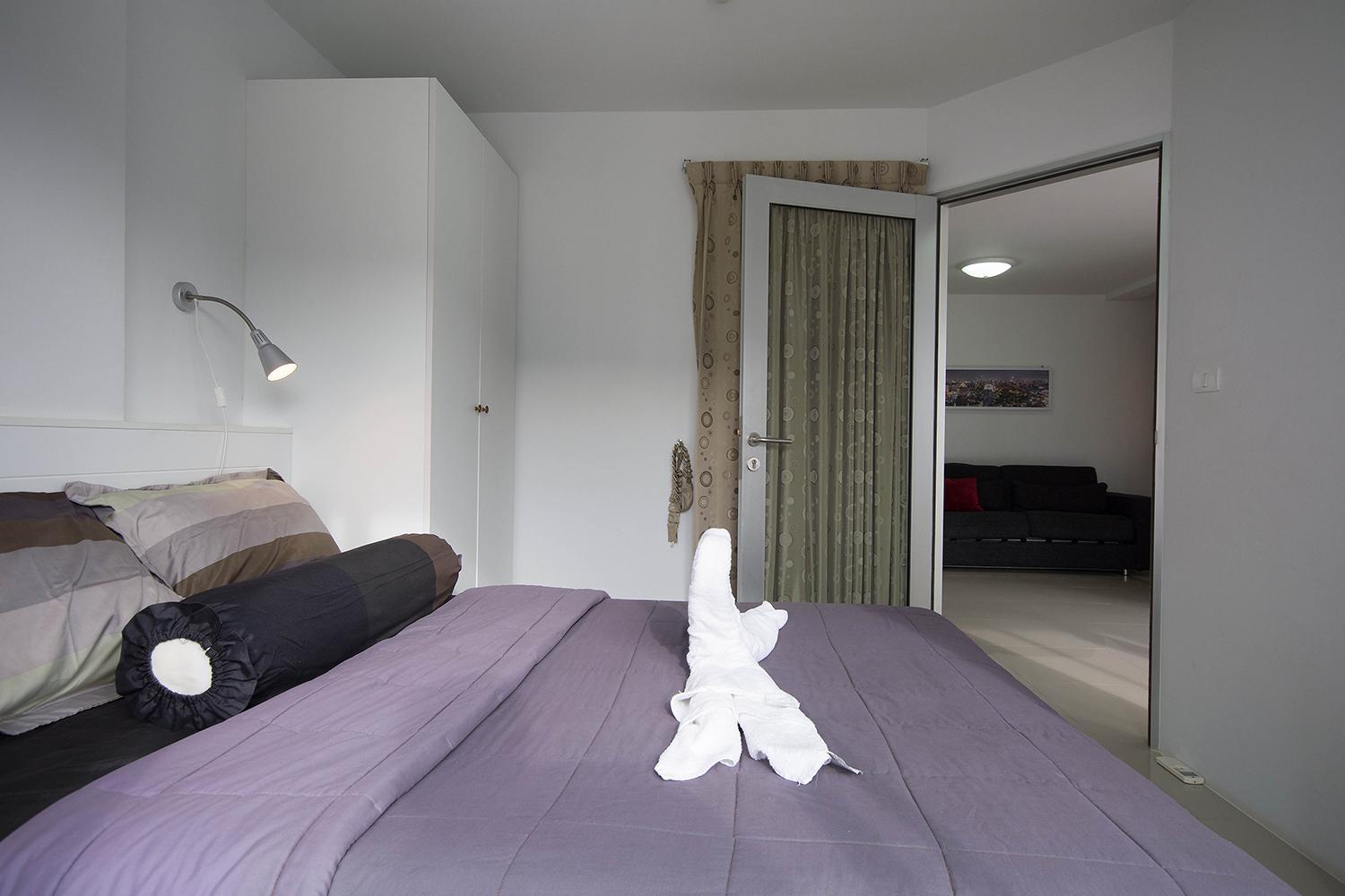 Apartment with Sea View - Photo 9