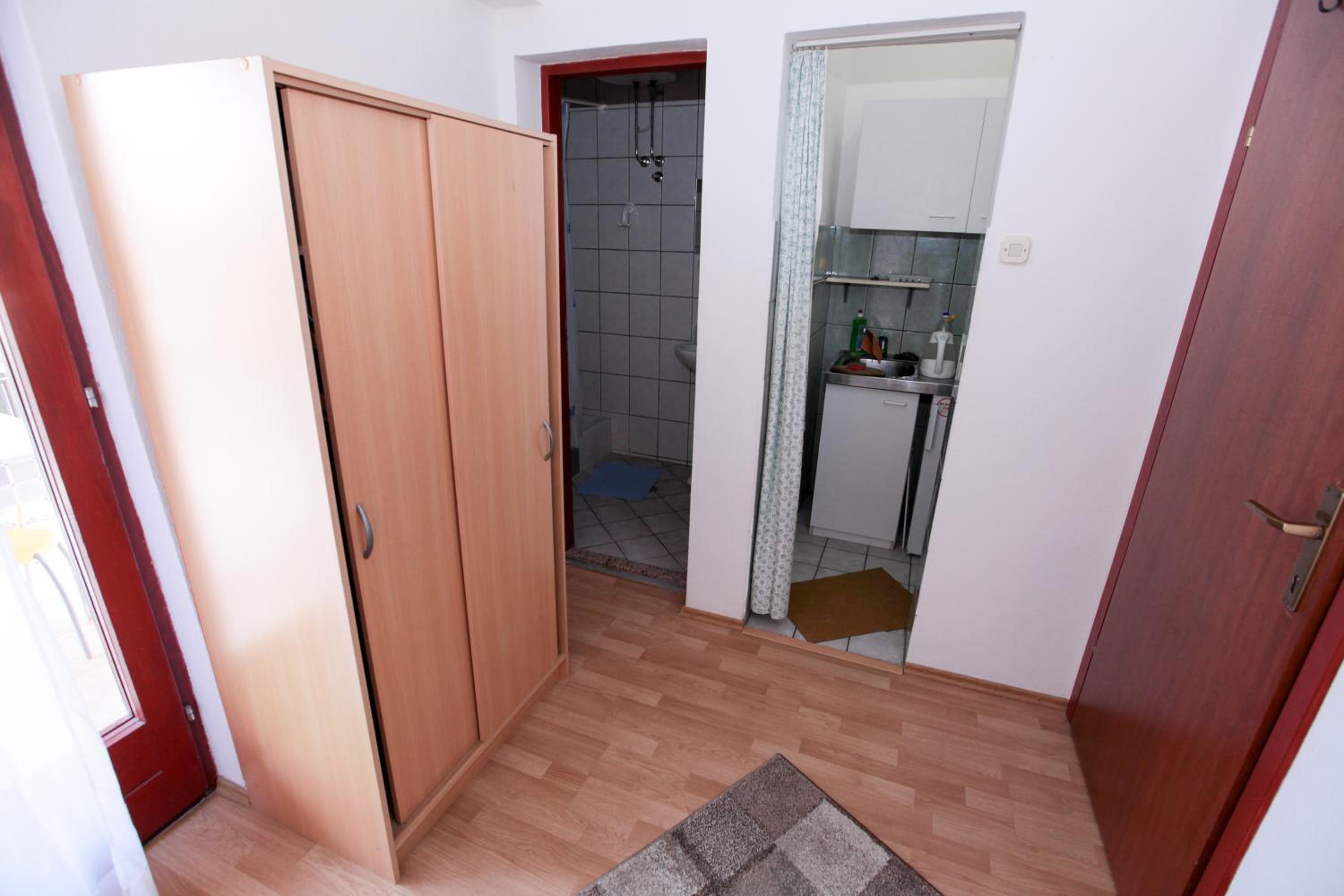 Studio with Balcony photo 1