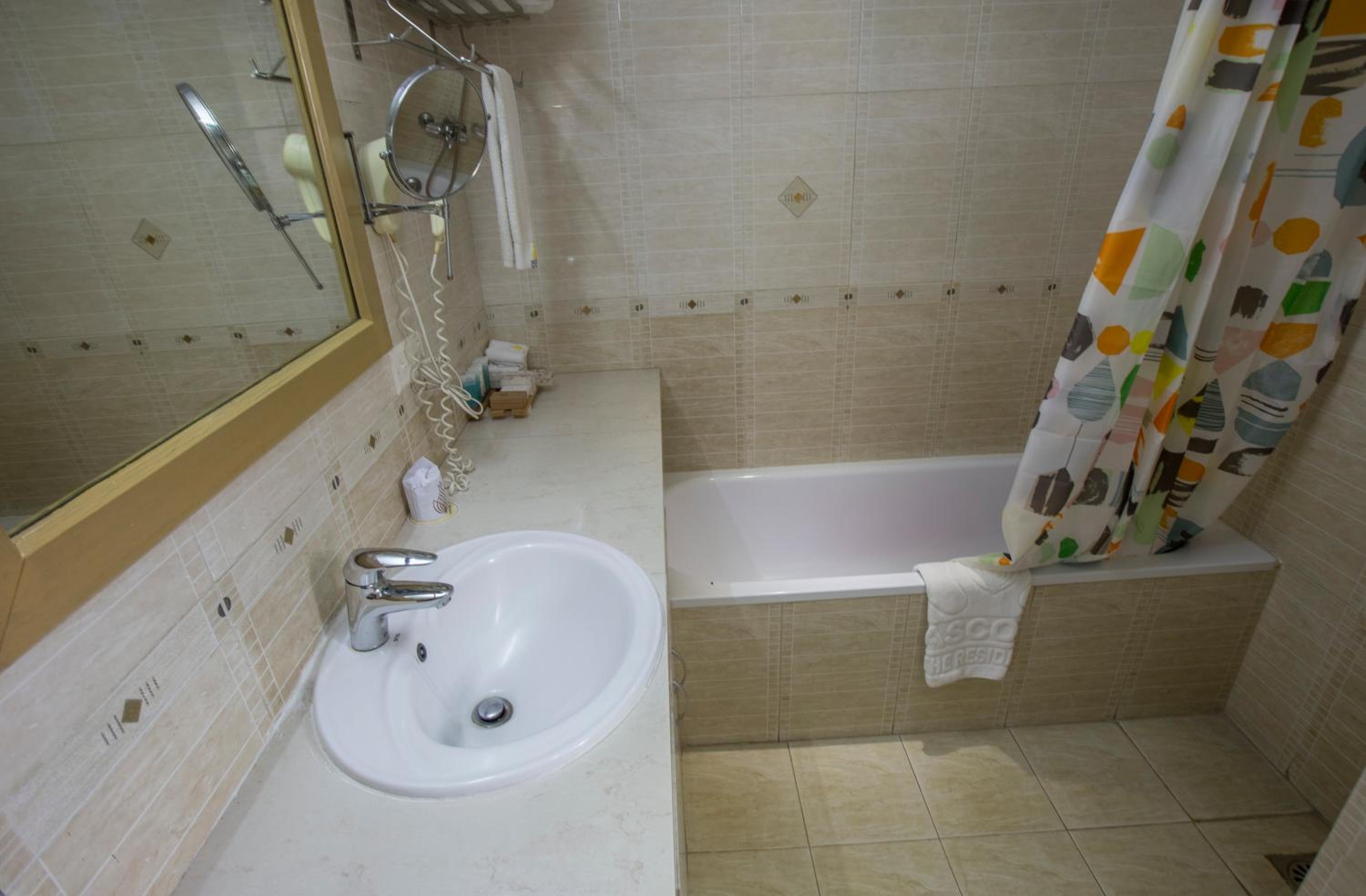 Deluxe Queen Room photo 1