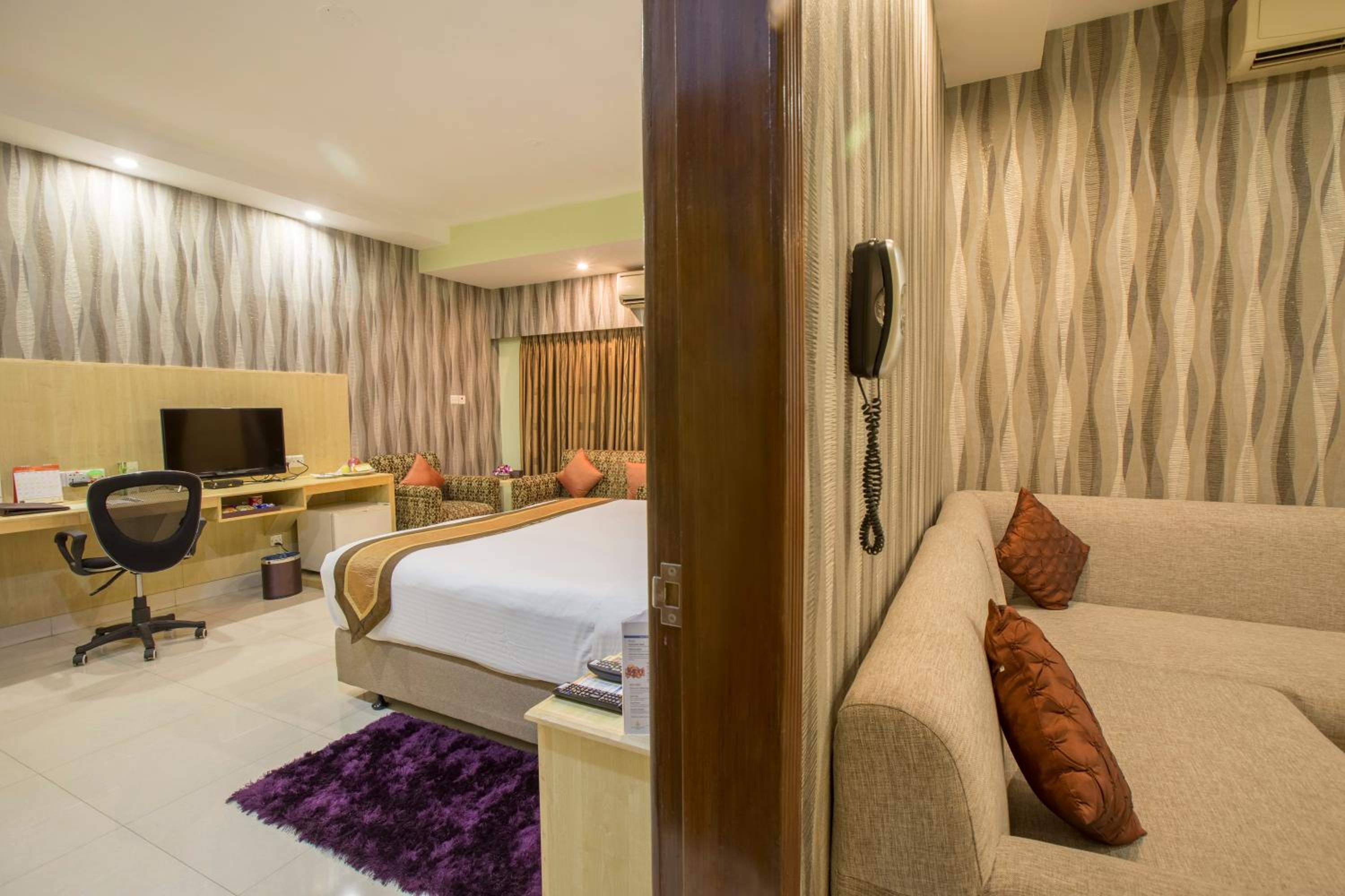 Business Suite photo 1