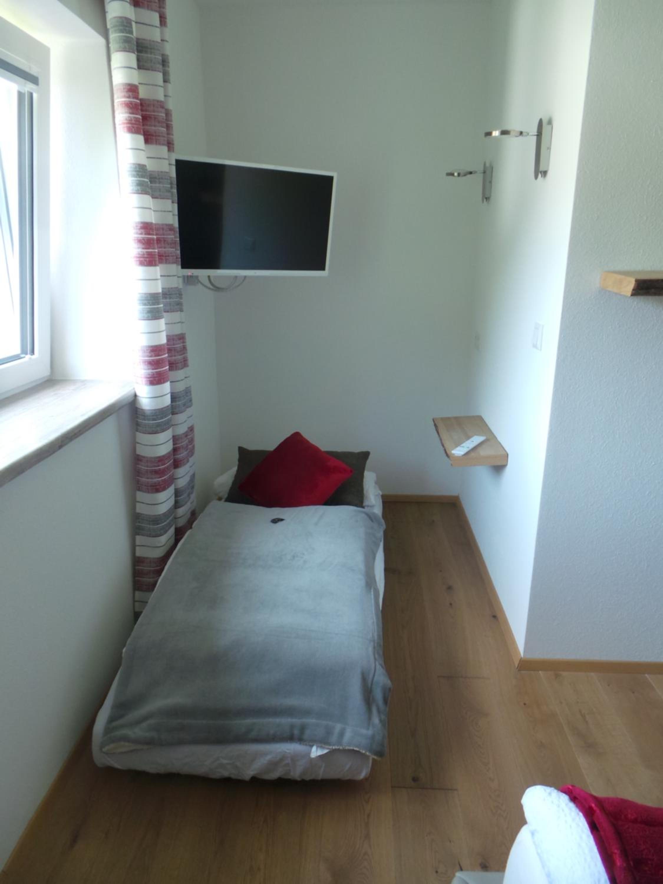 Double Room With Extra Bed photo 2
