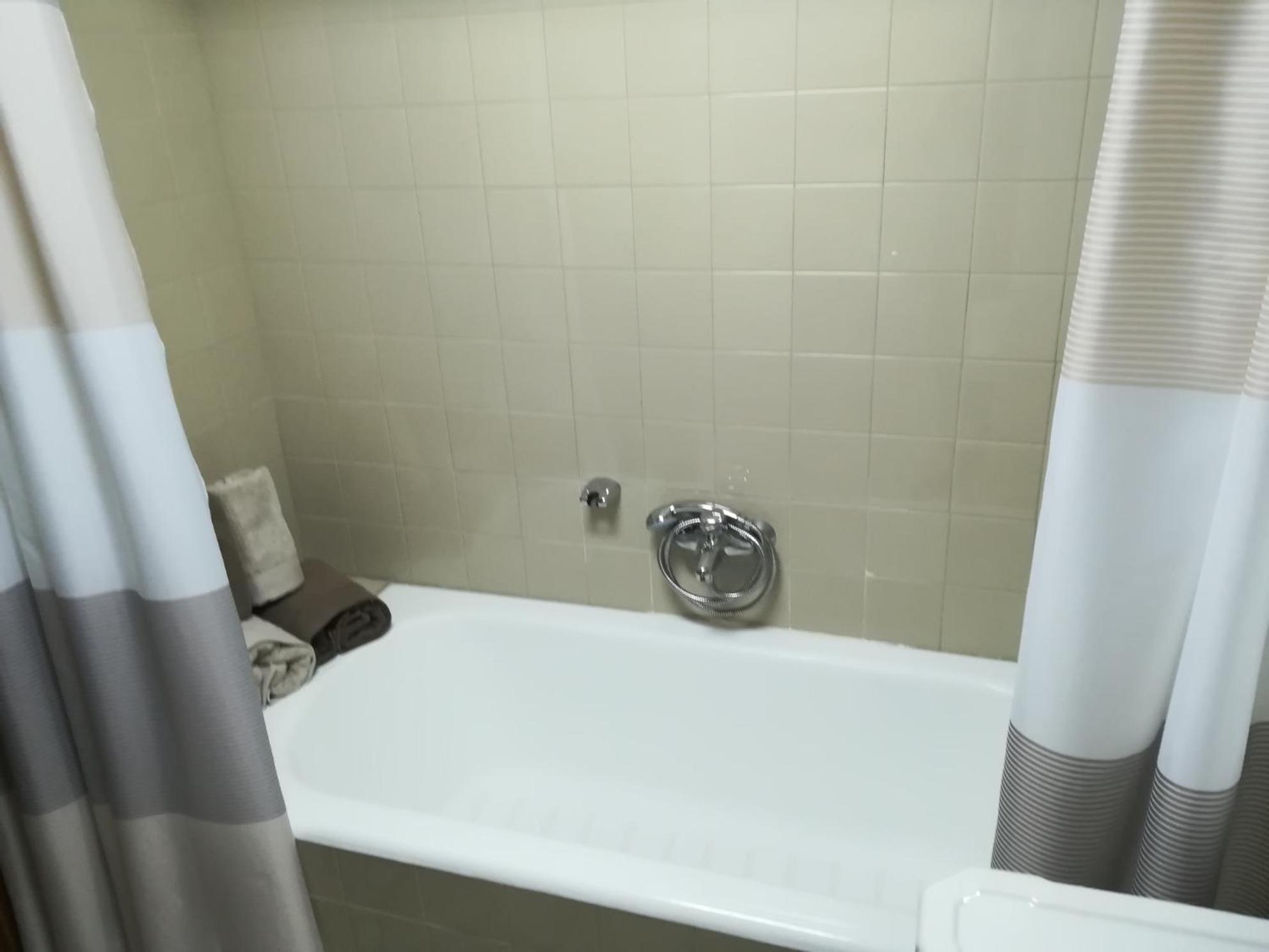 3 Bedrom Apartment photo 2