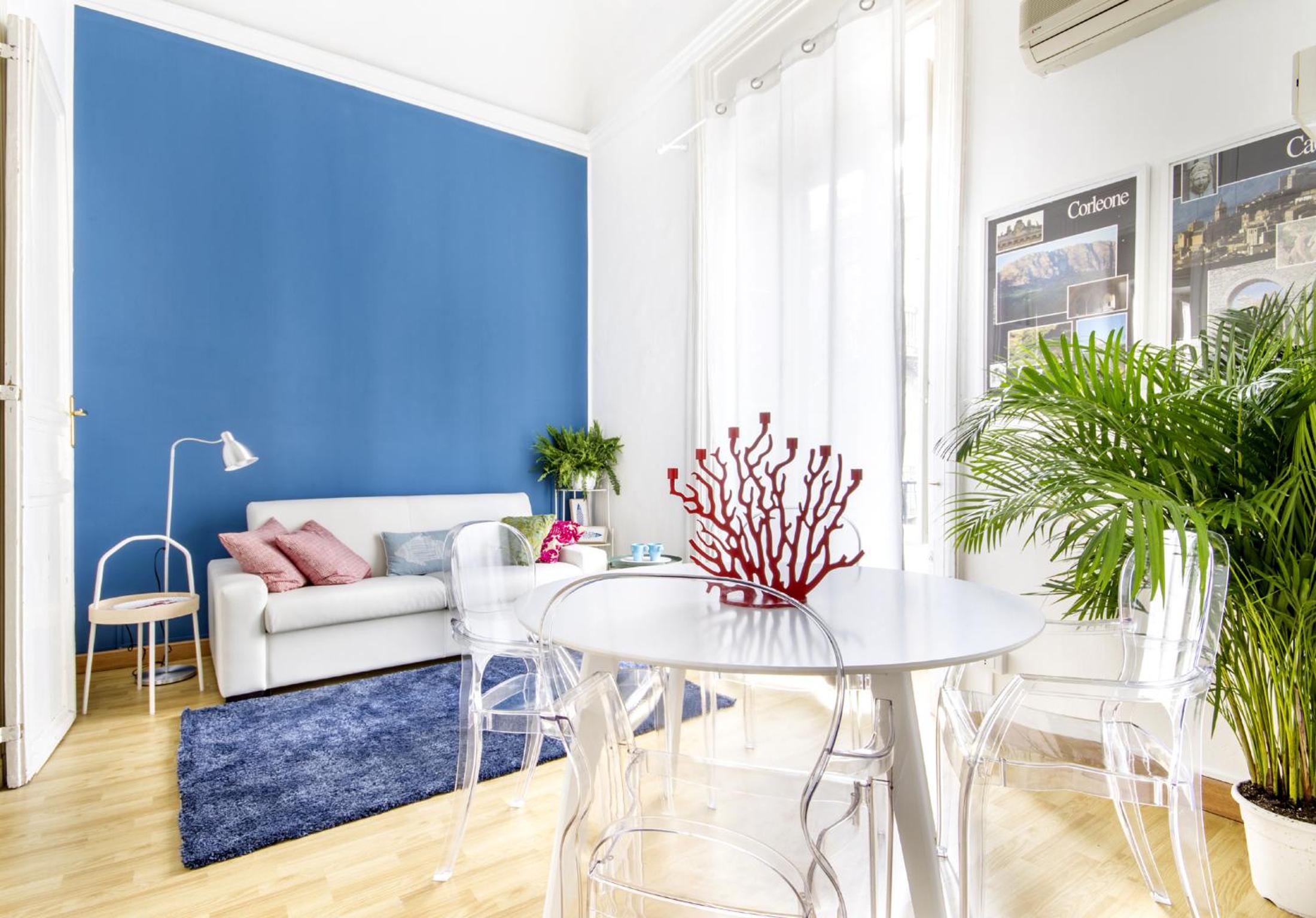 Apartment with Balcony