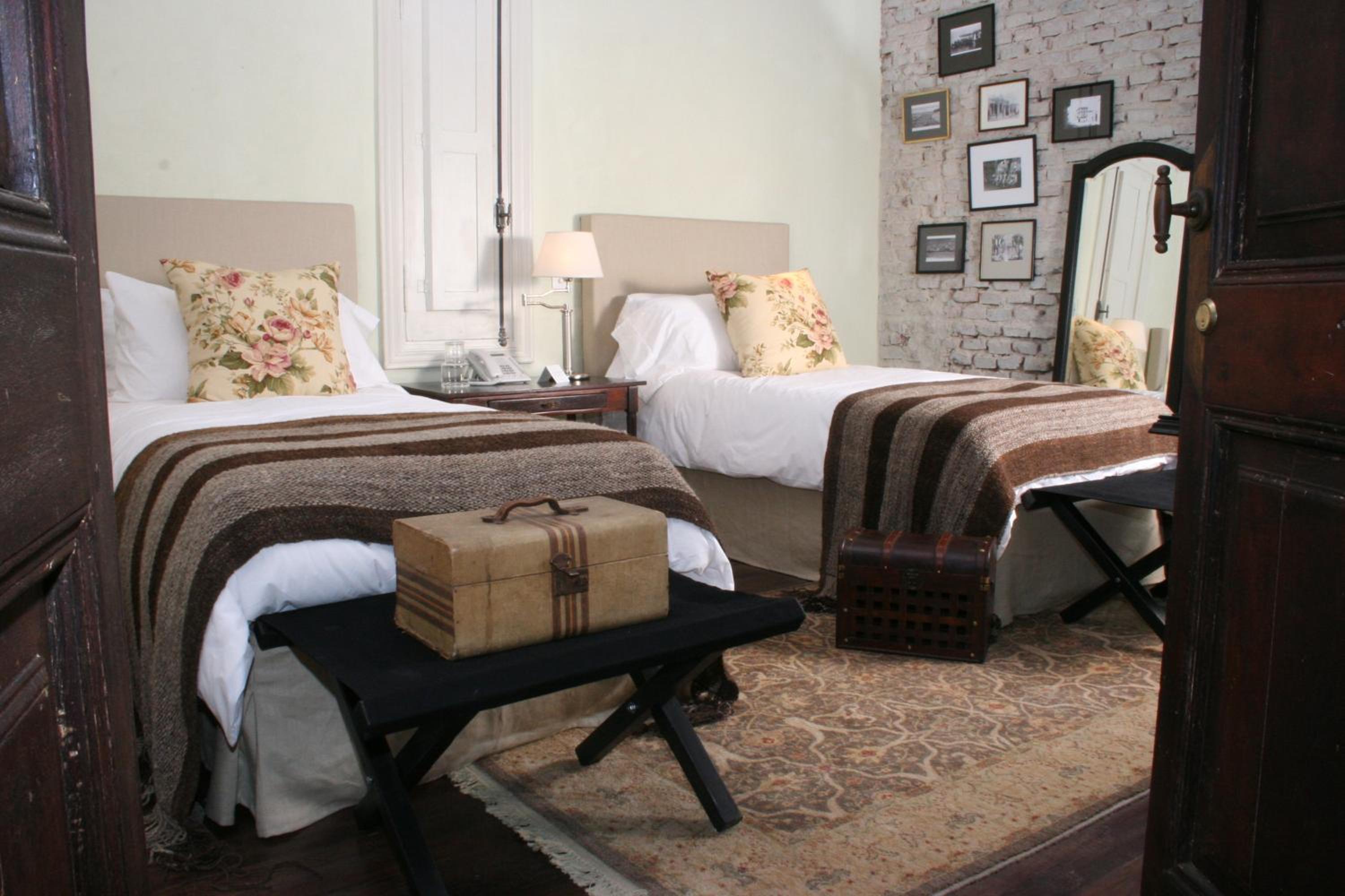 Deluxe Double or Twin Room photo 2