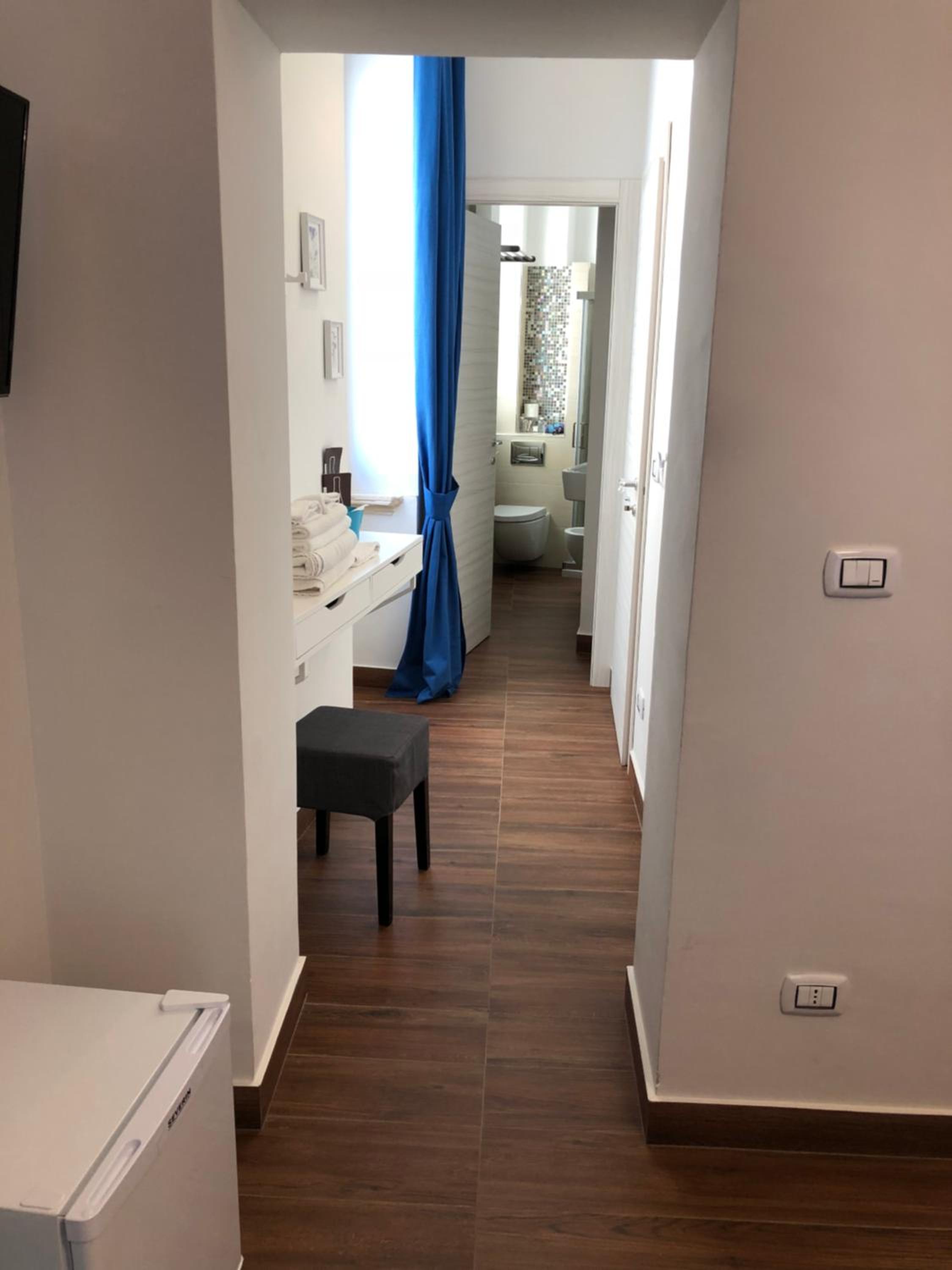 Deluxe Double Room with Balcony - Photo 1