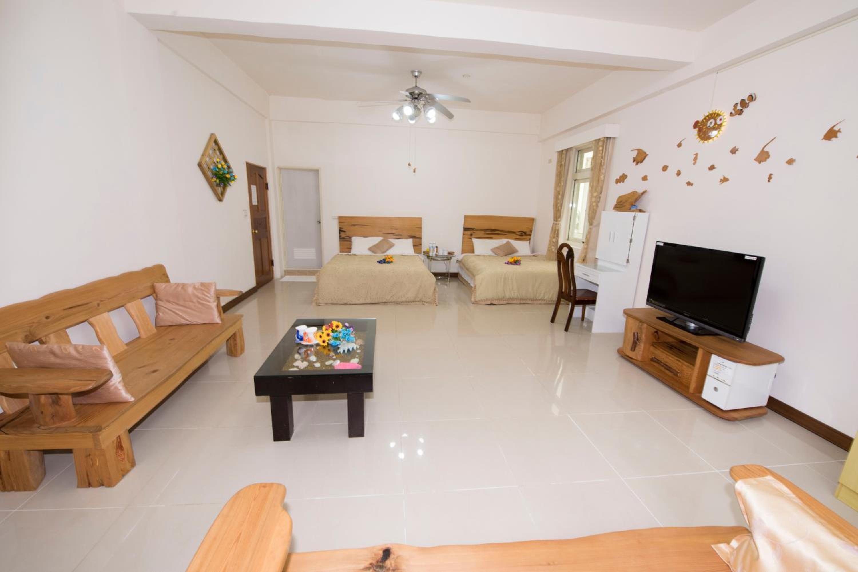 Quadruple Room with Balcony photo 2