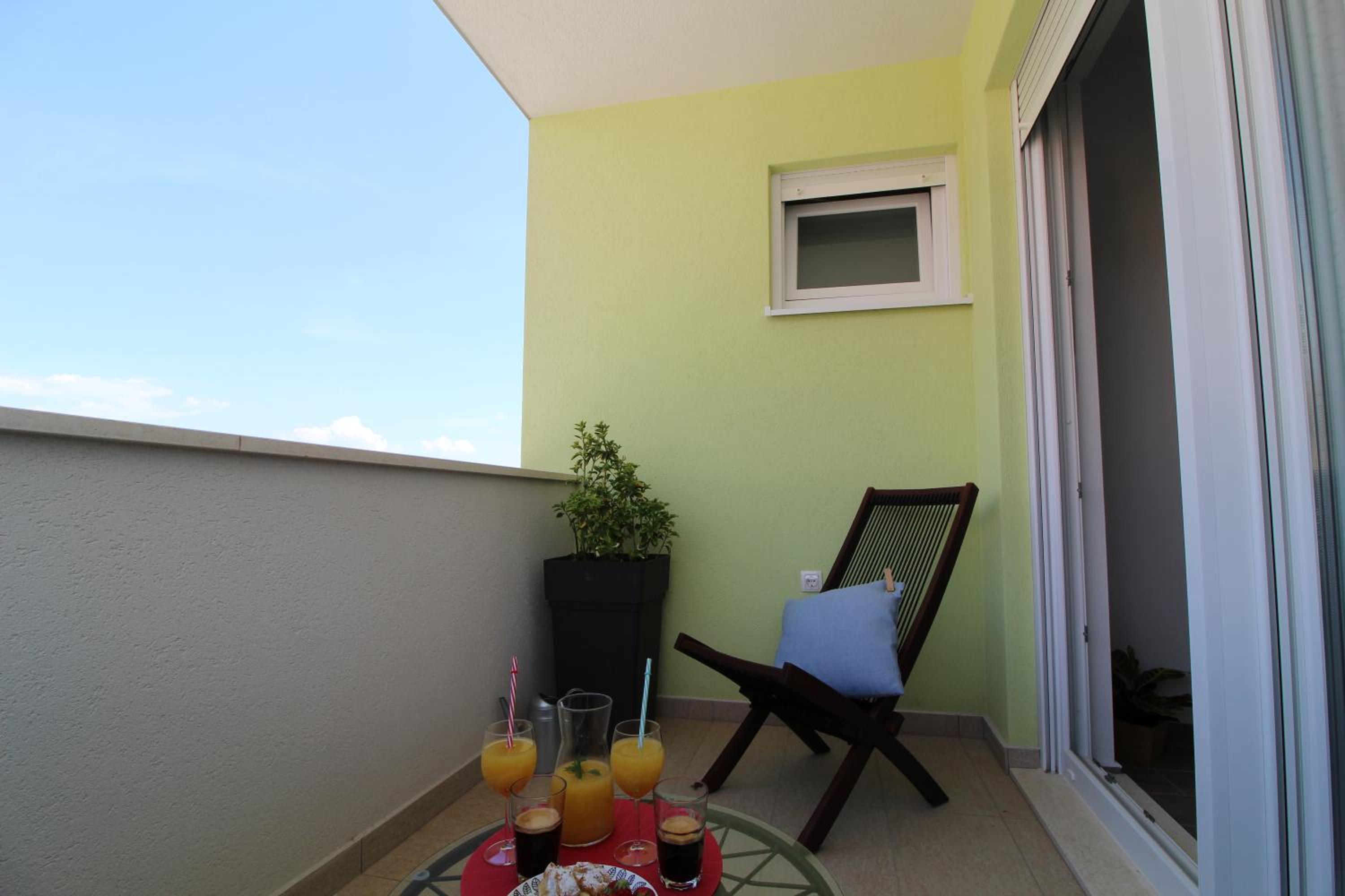 Double Room - Photo 23