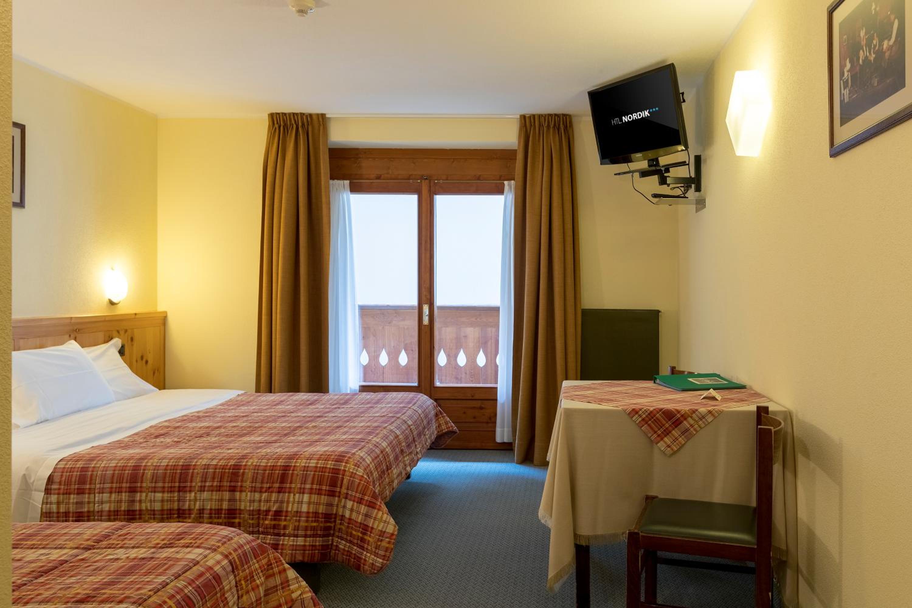 Triple Room - Photo 1