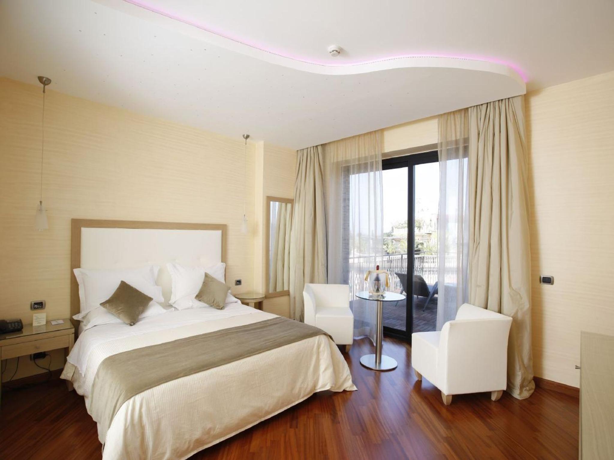Executive Double Room - Photo 6