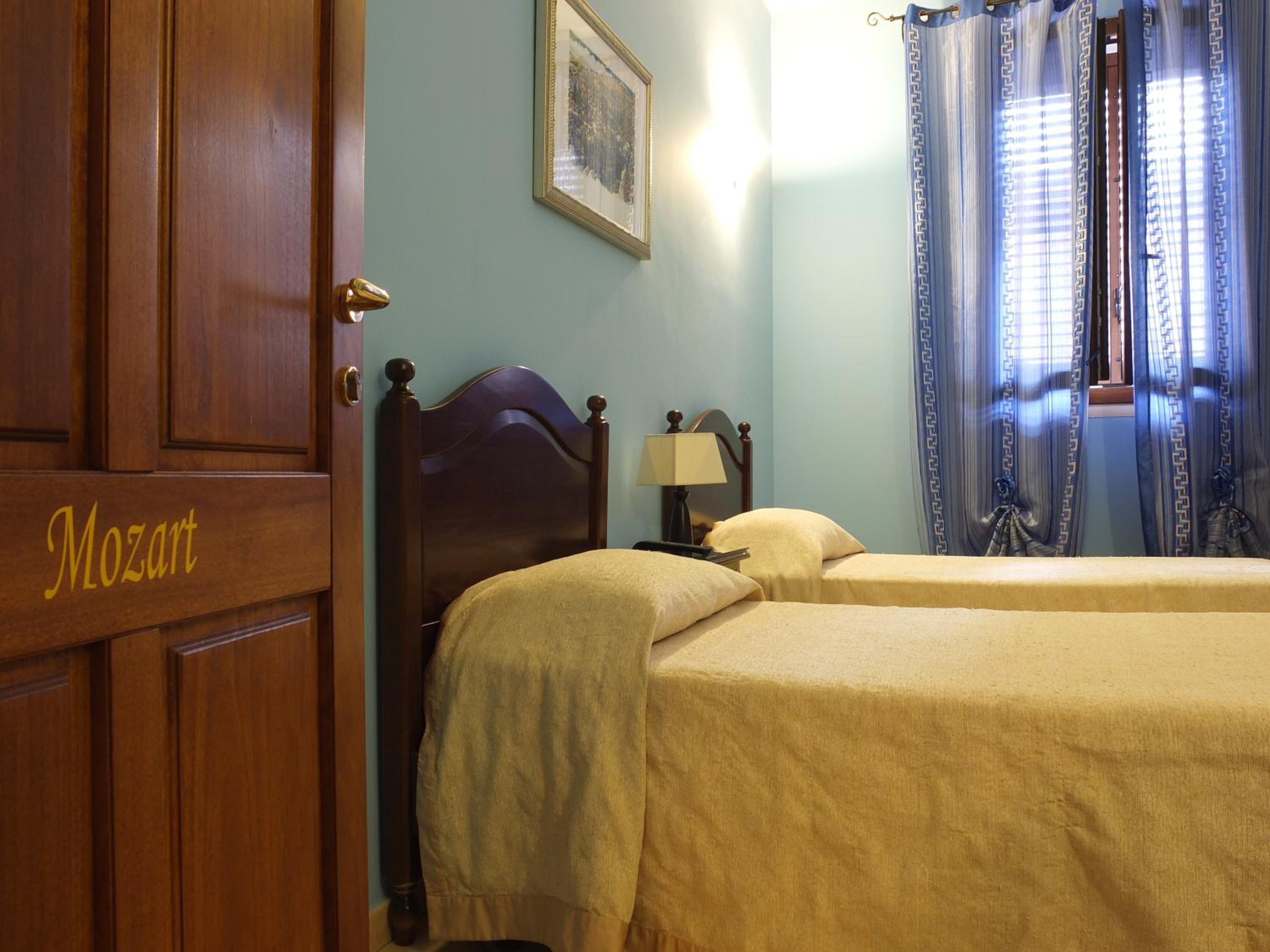 Double or Twin Room photo 2