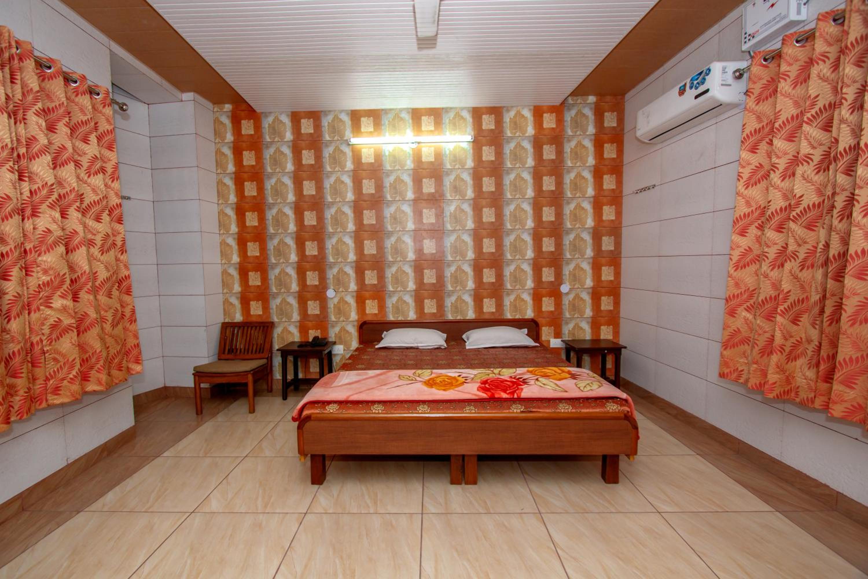 Deluxe King Room photo 3