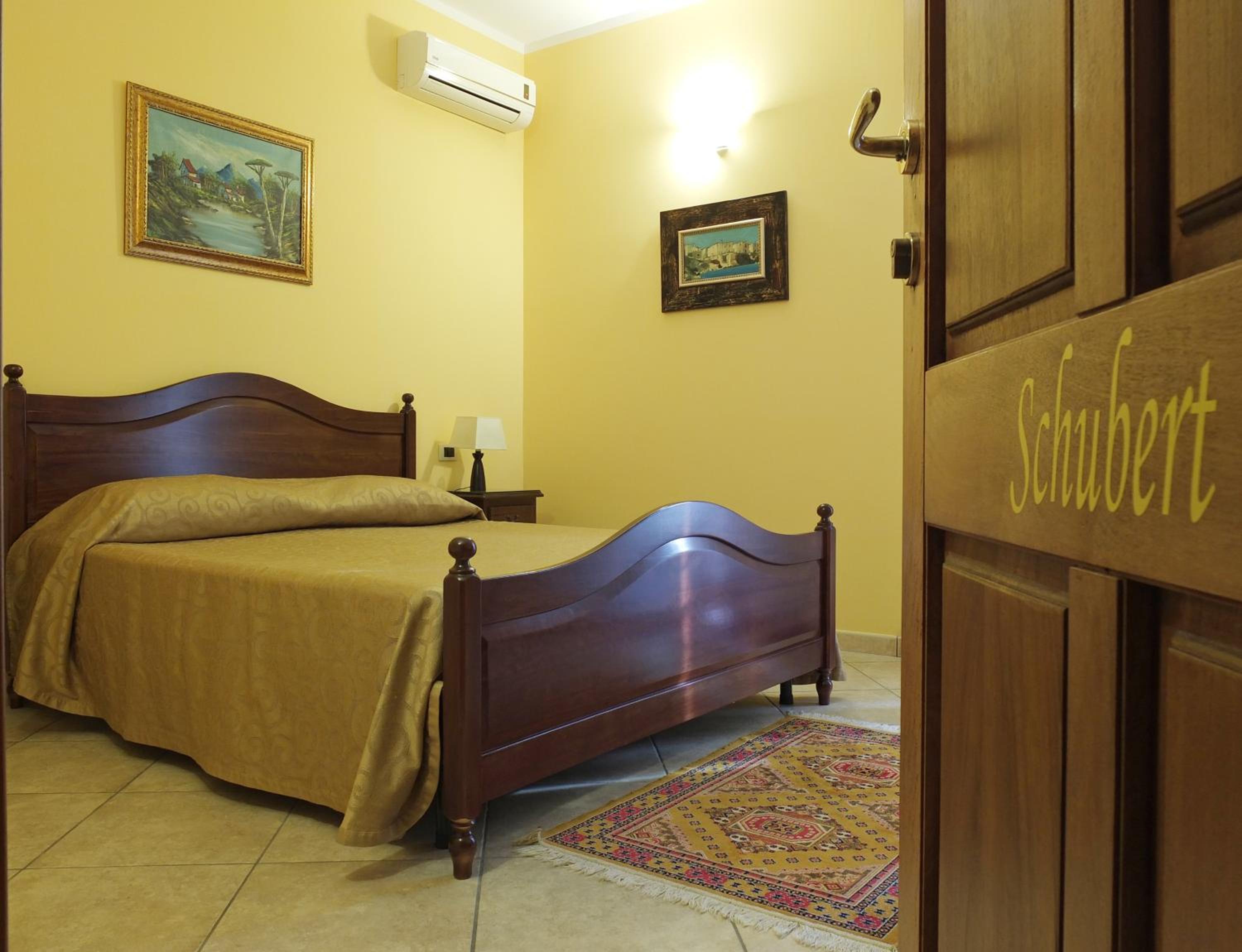 Double Room With Balcony photo 2