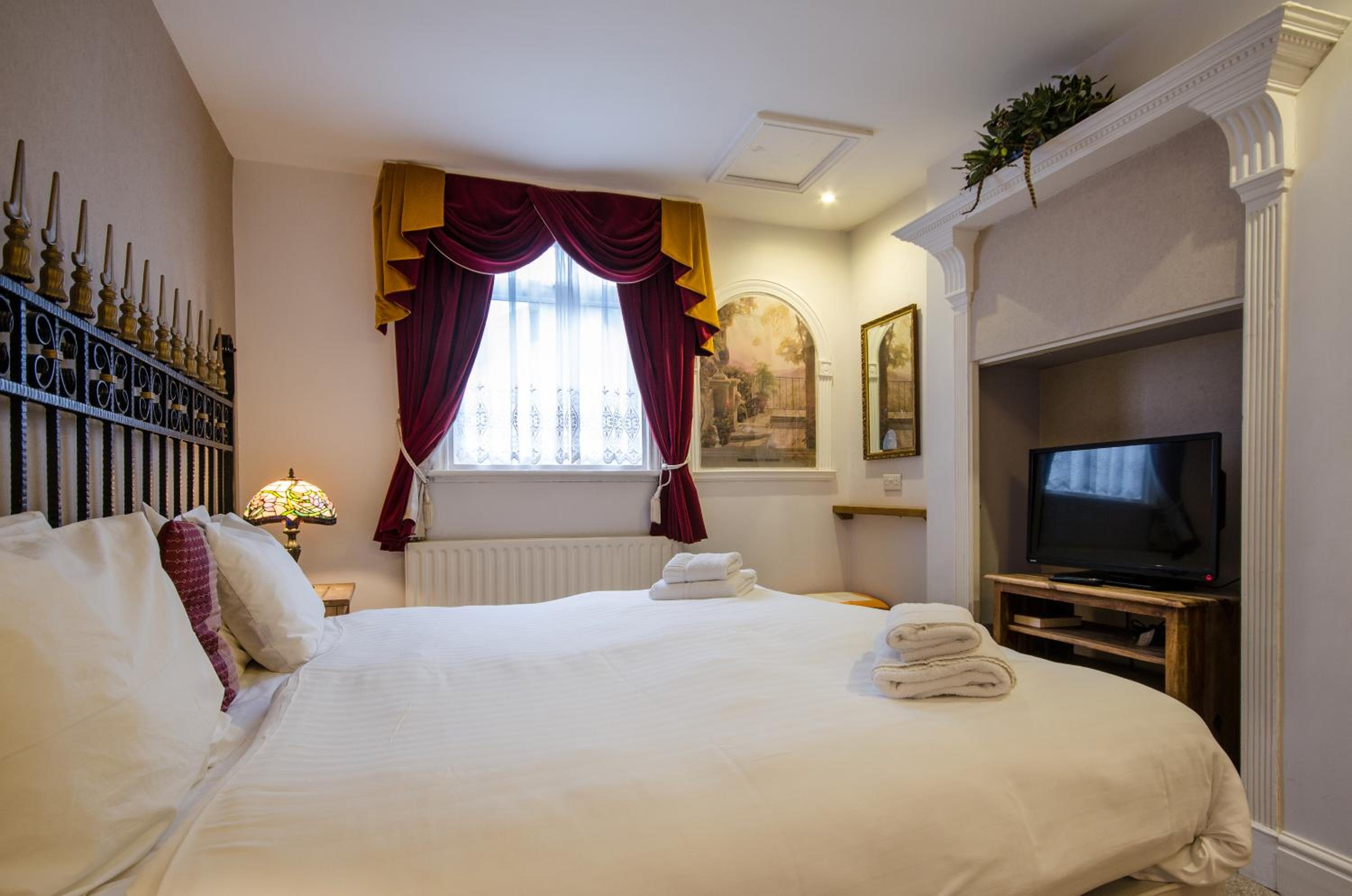 Double/Twin Room photo 3