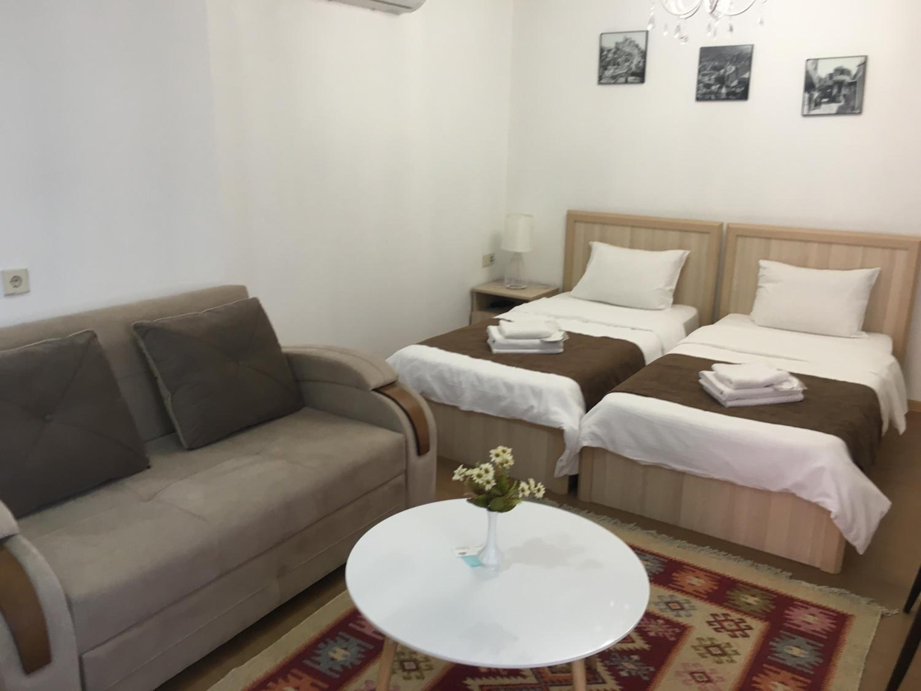 Standard Apartment - Photo 2