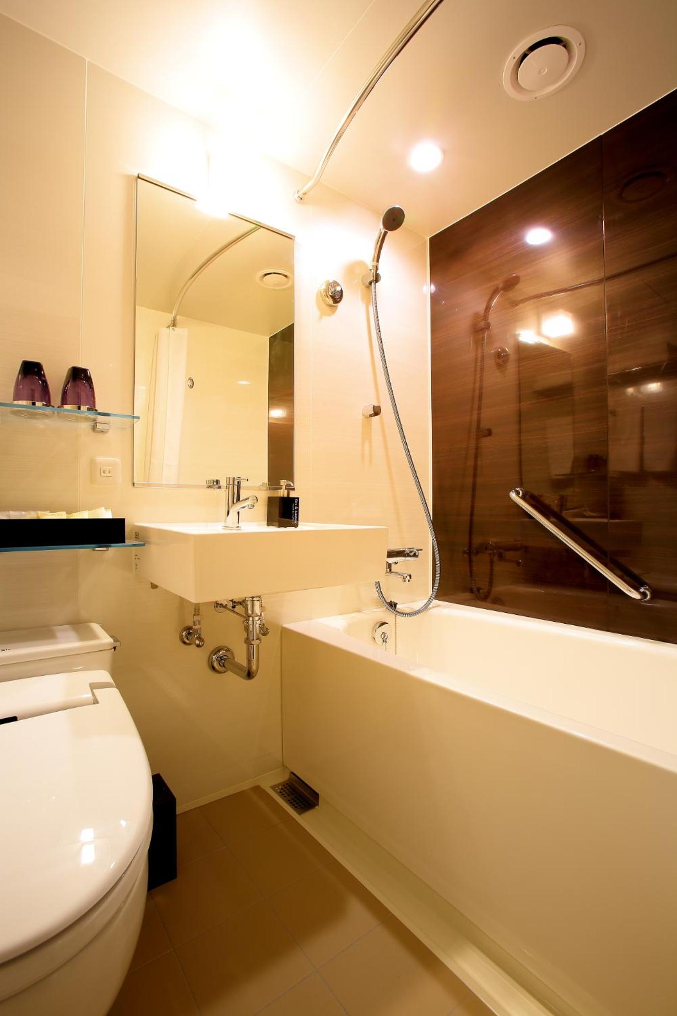 Standard Twin Room - Non-Smoking photo 3