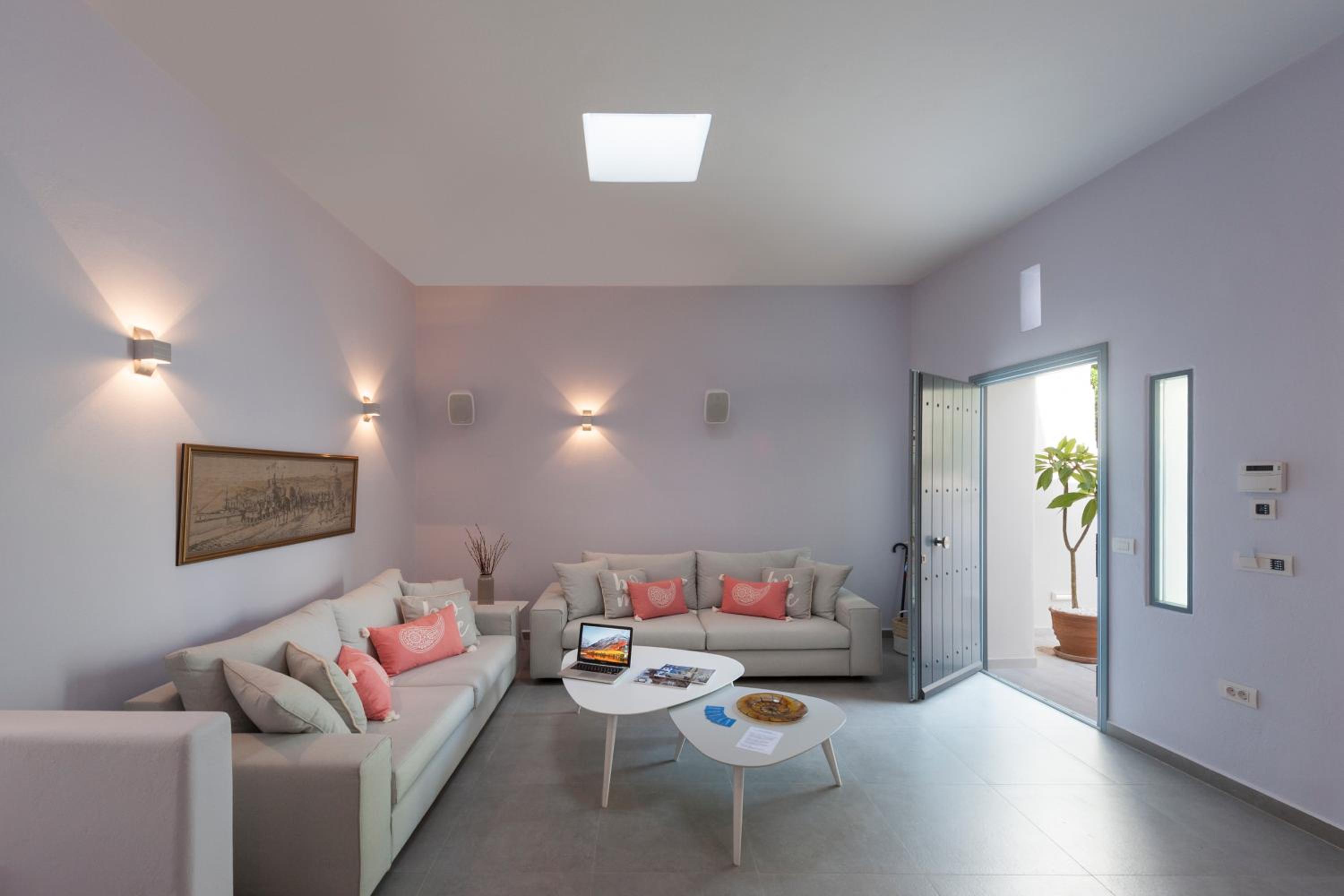 Three-Bedroom Villa photo 1