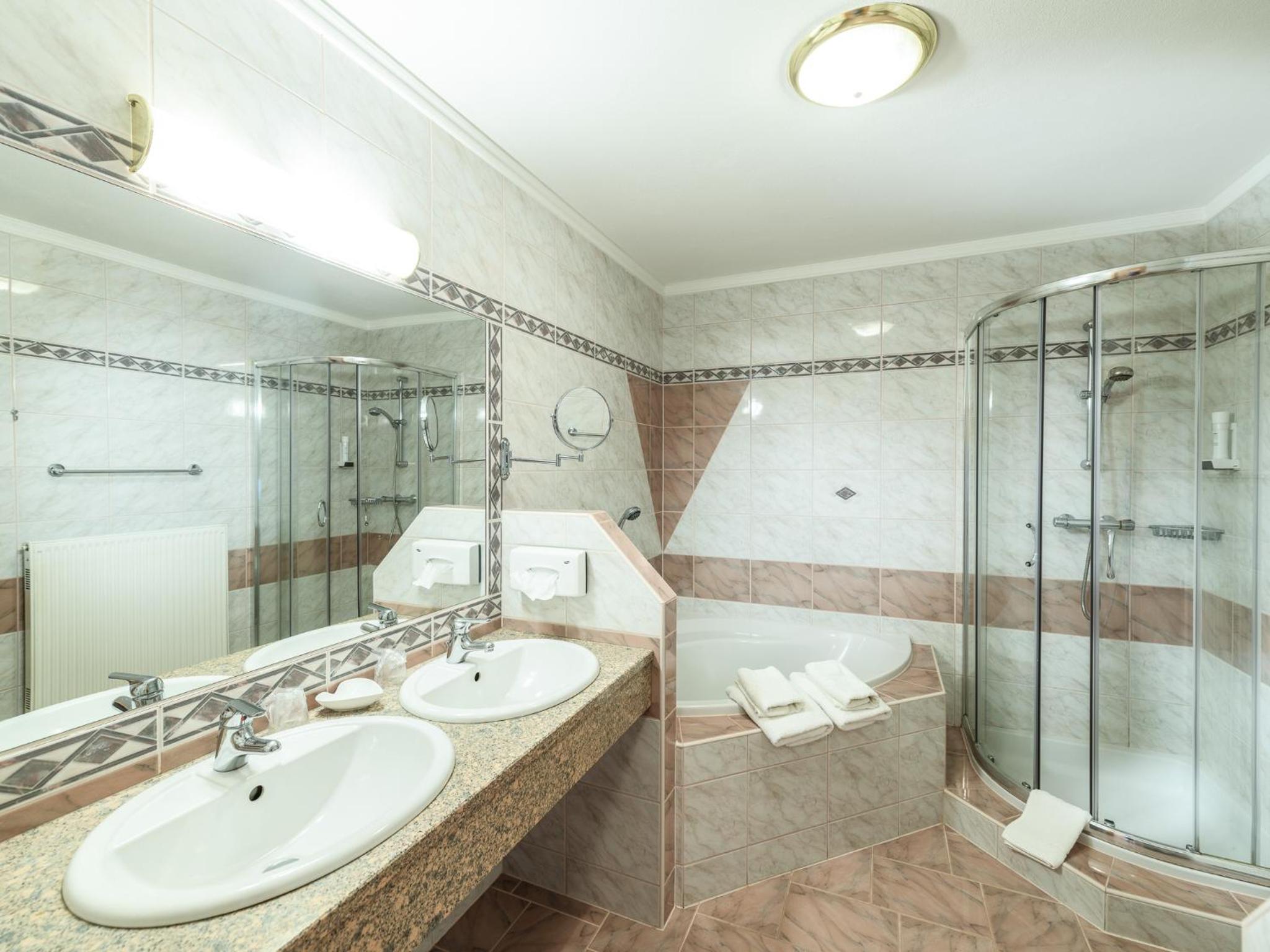 Junior Suite with Balcony or Terrace - Photo 3