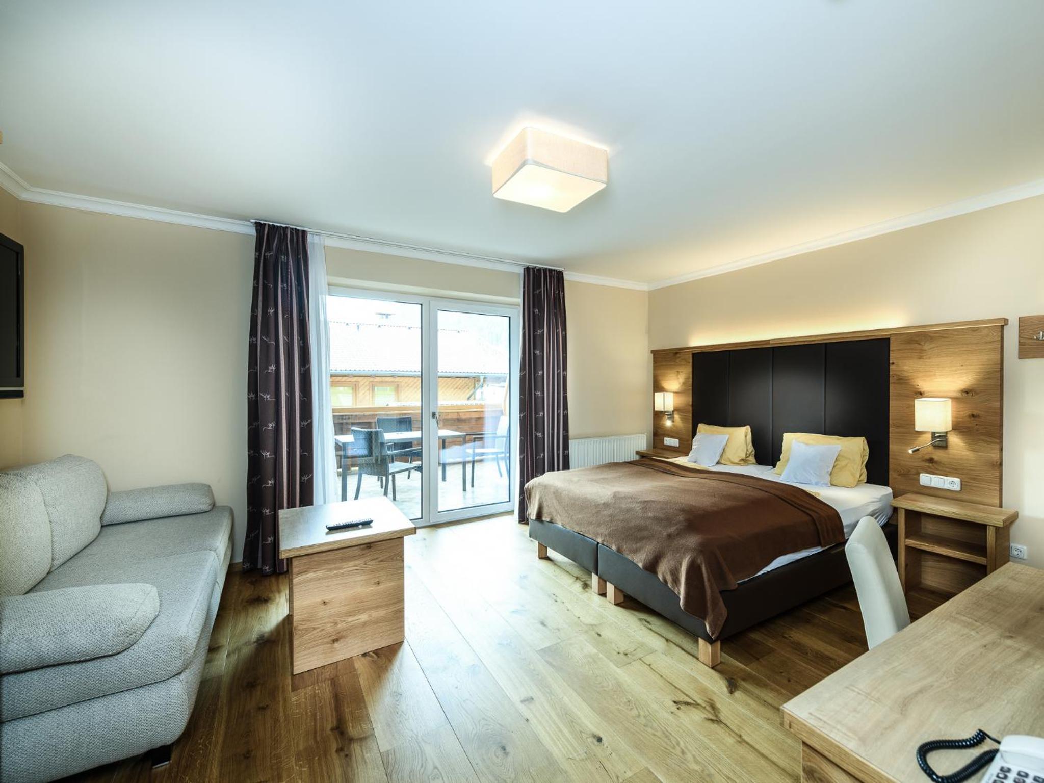Comfort Double Room with Balcony - Photo 1