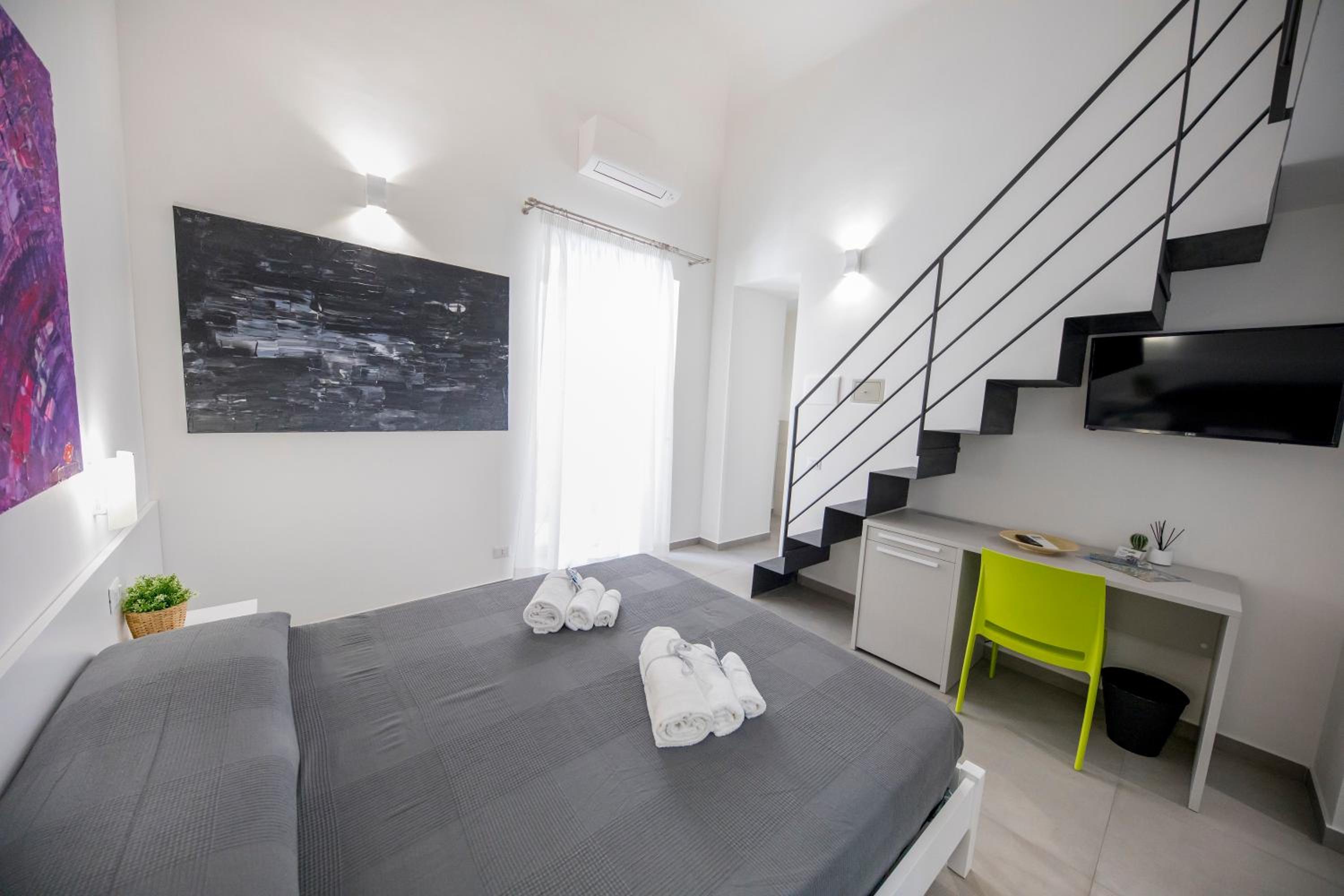 Quadruple Room with Balcony photo 3