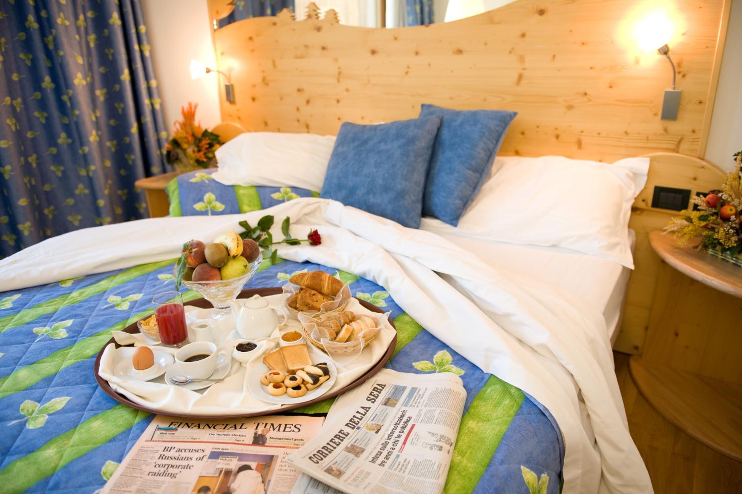 Double or Twin Room with Balcony photo 2
