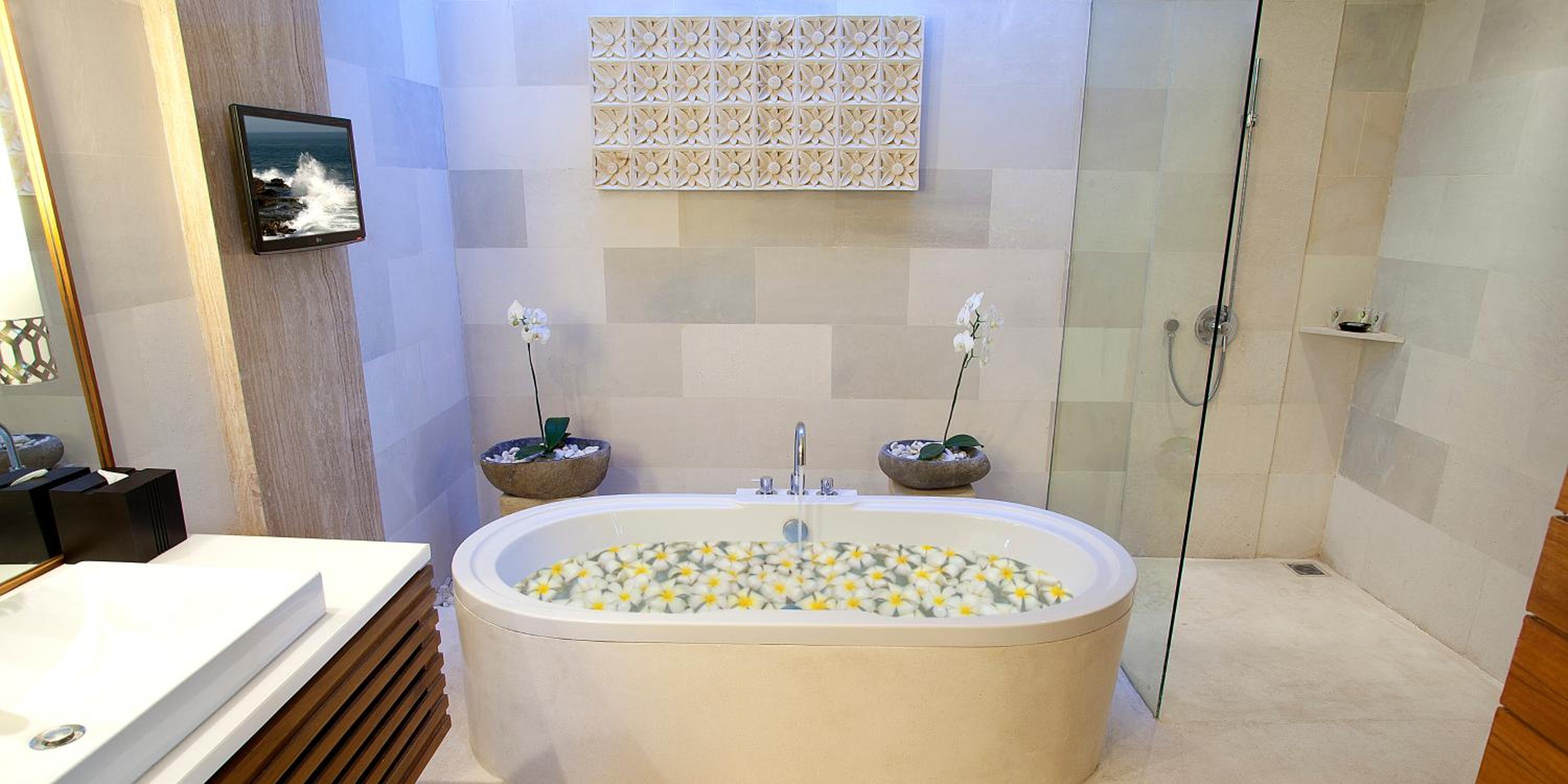 Long Stay Offer Minimum 7 Nights - One-Bedroom Pool Villa photo 2