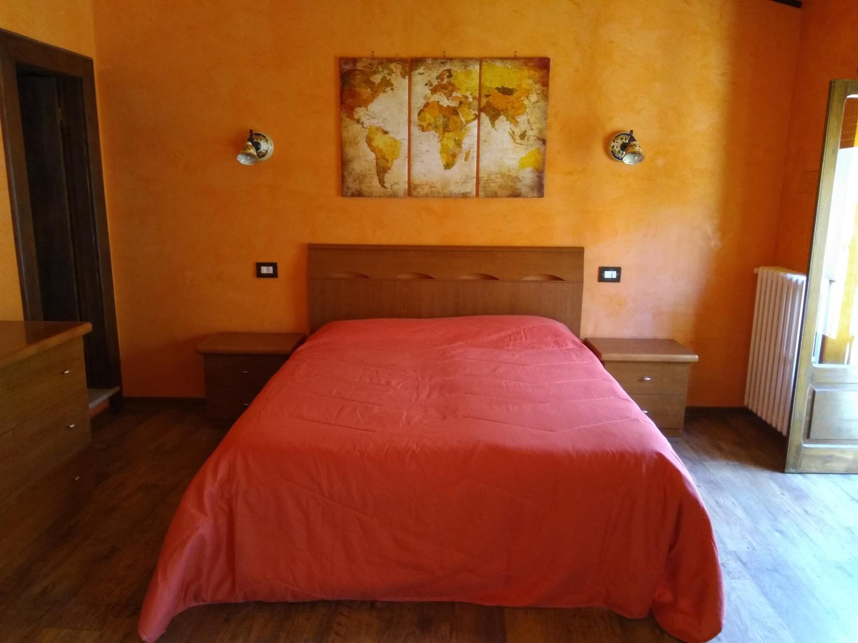 Double Room - Photo 2