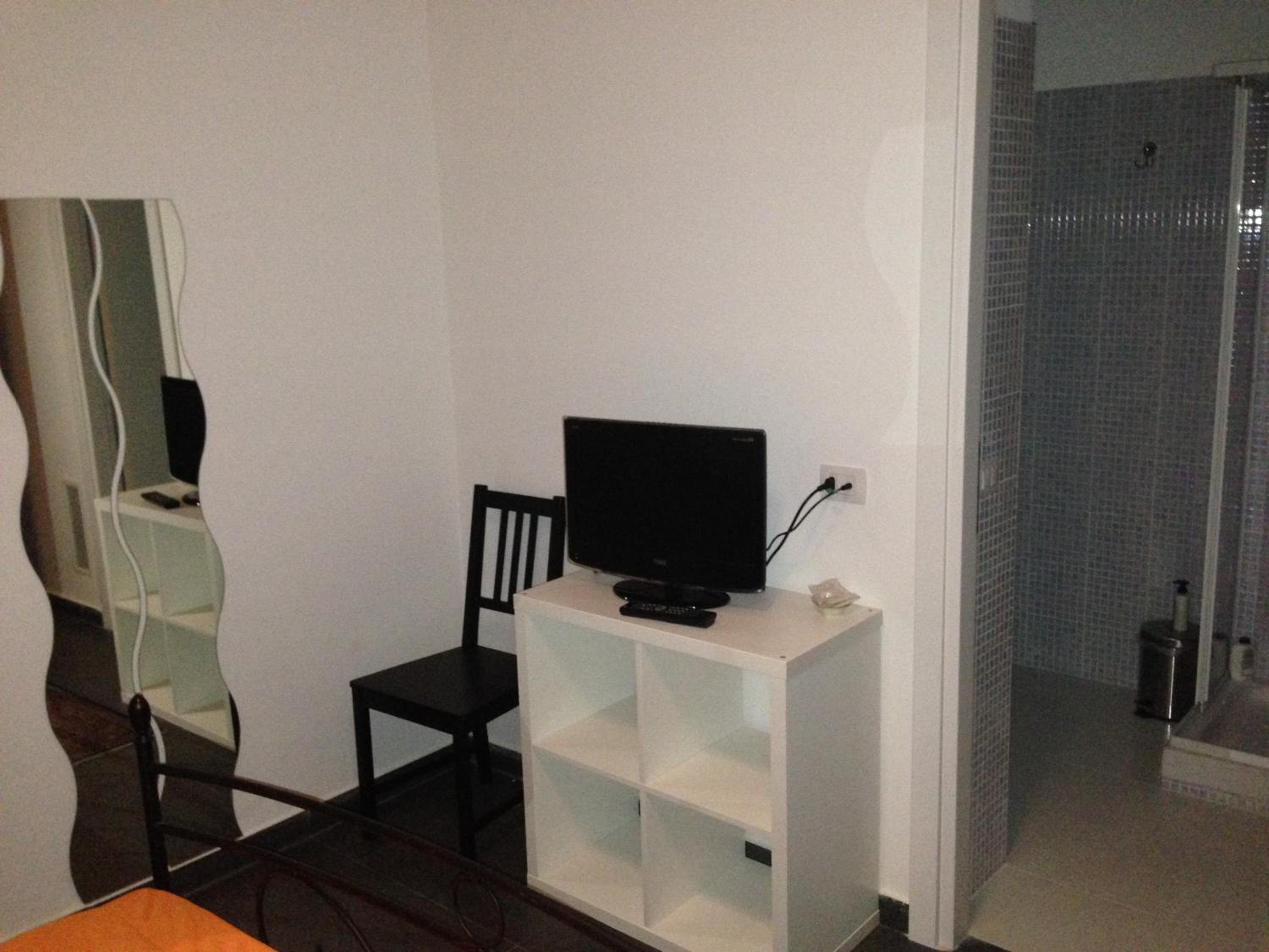 Economy Double Room - Photo 1