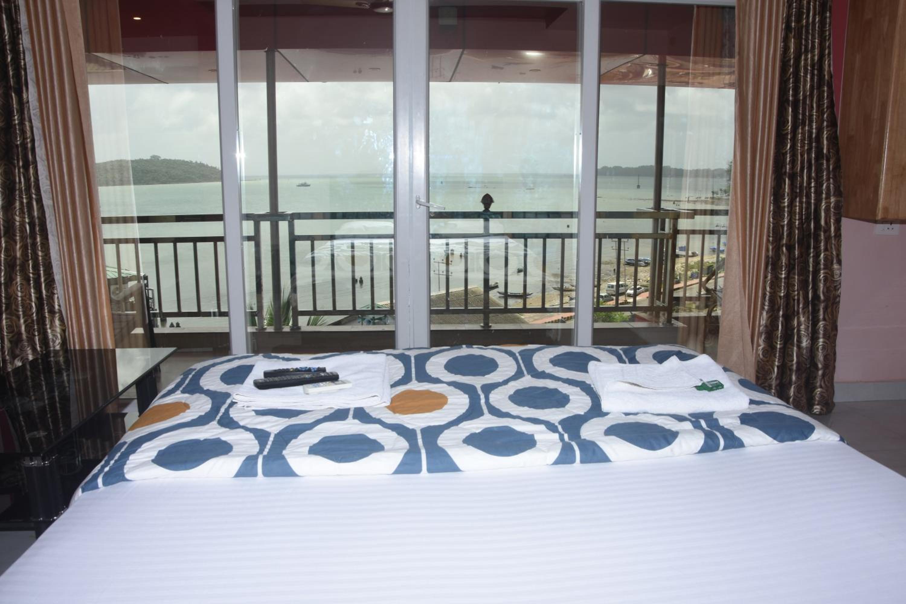 Super Deluxe with Sea view photo 3