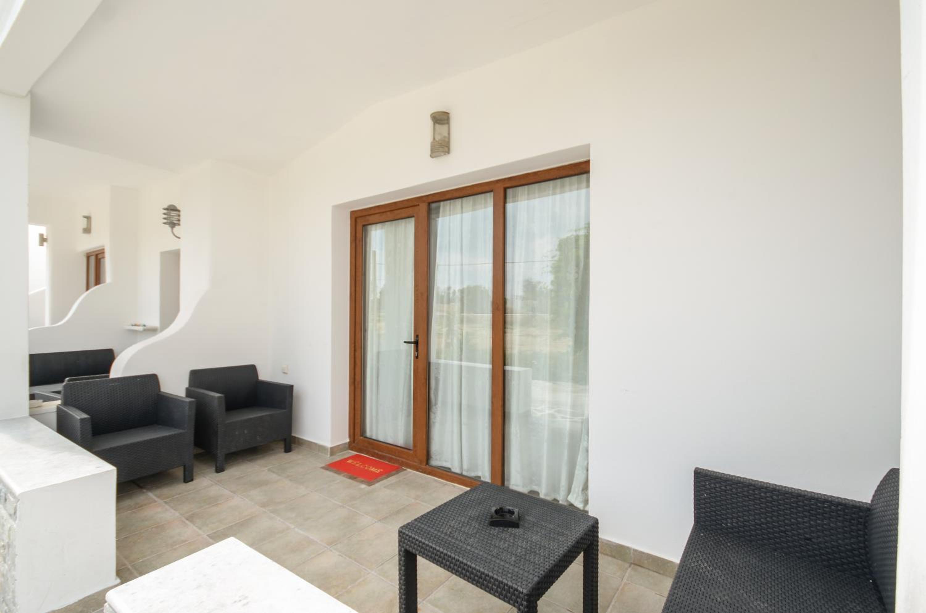 Two-Bedroom Apartment - Photo 11