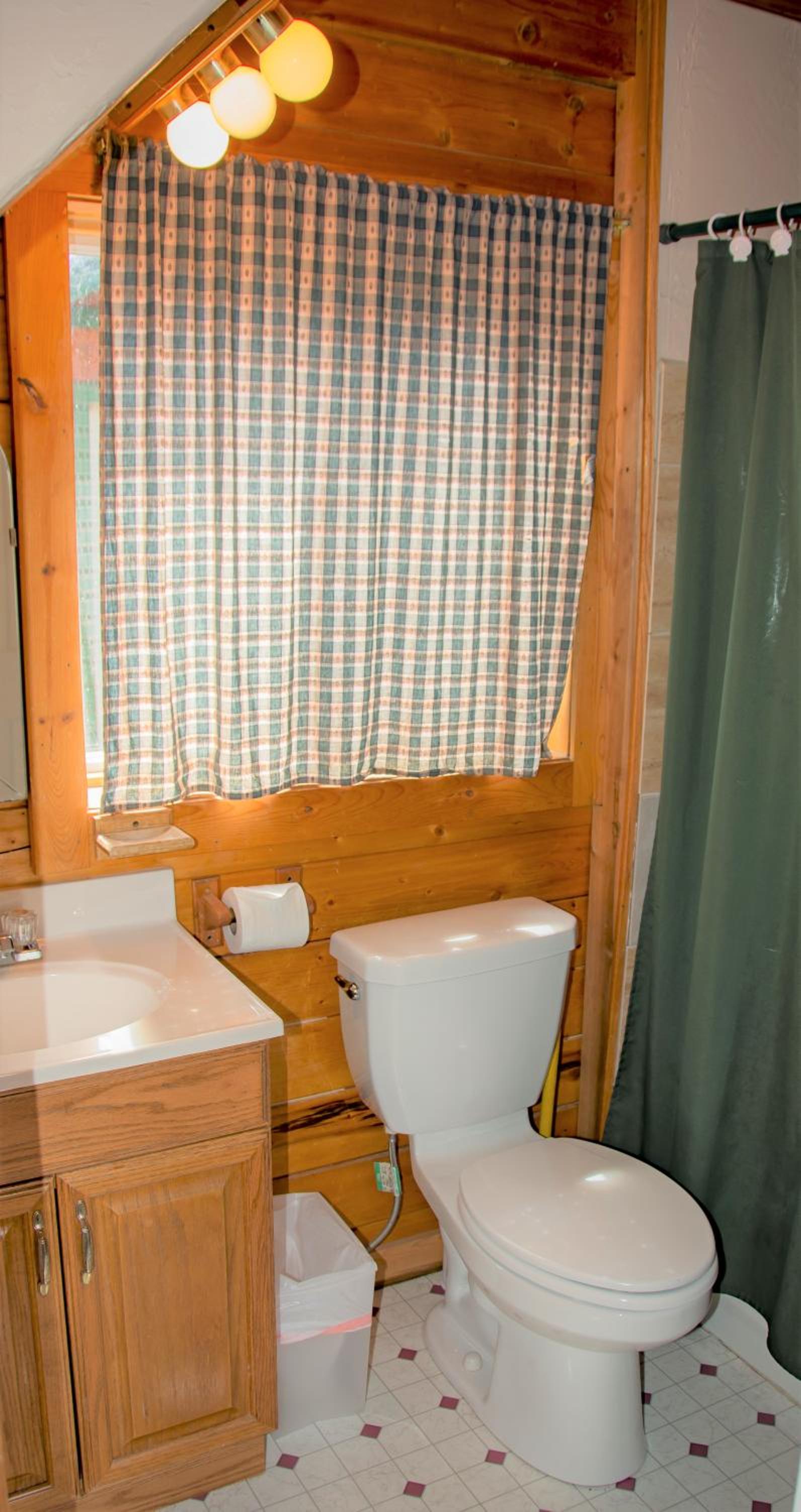 King Suite with Balcony - Photo 6