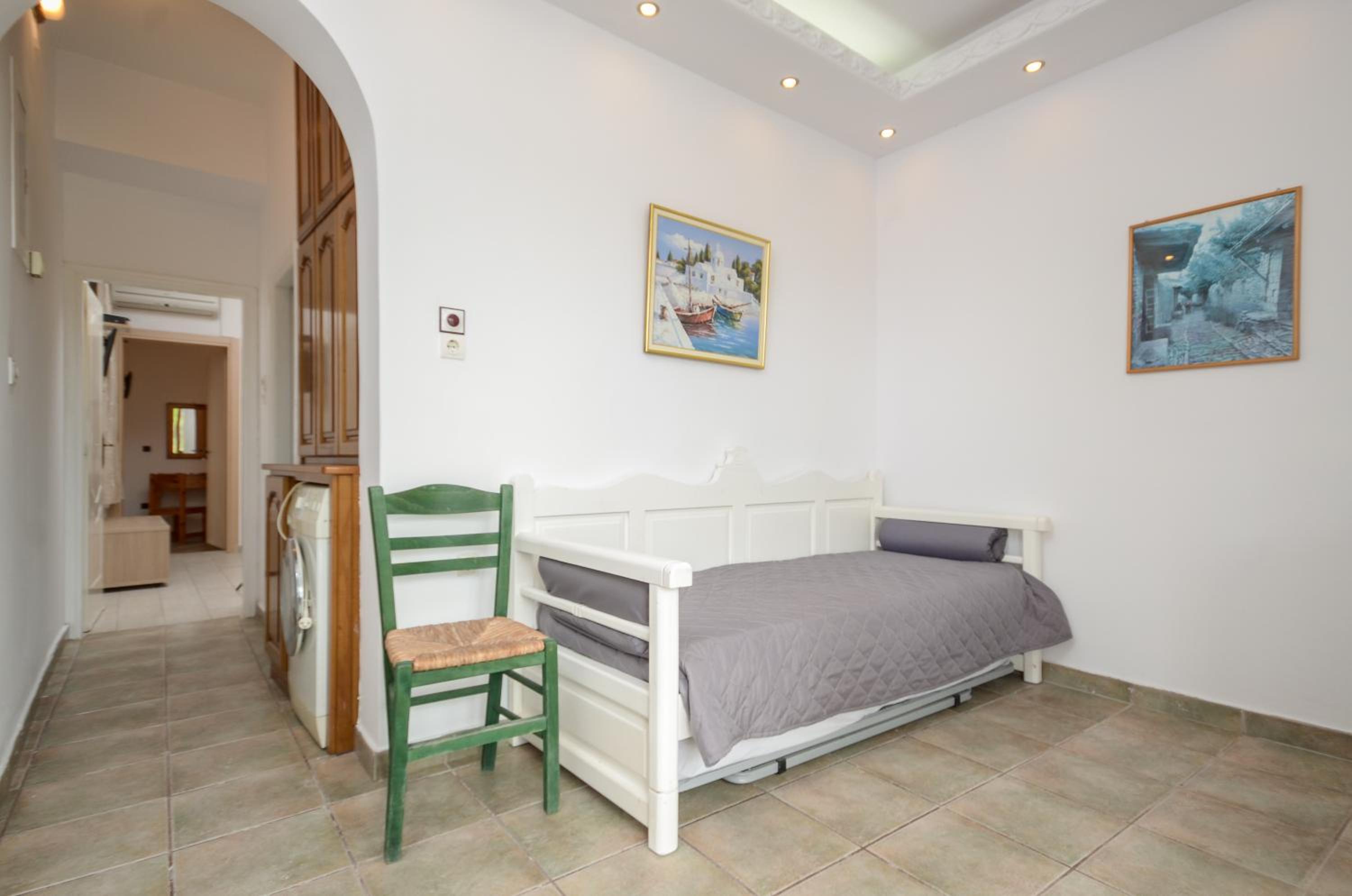 Two-Bedroom Apartment - Photo 8
