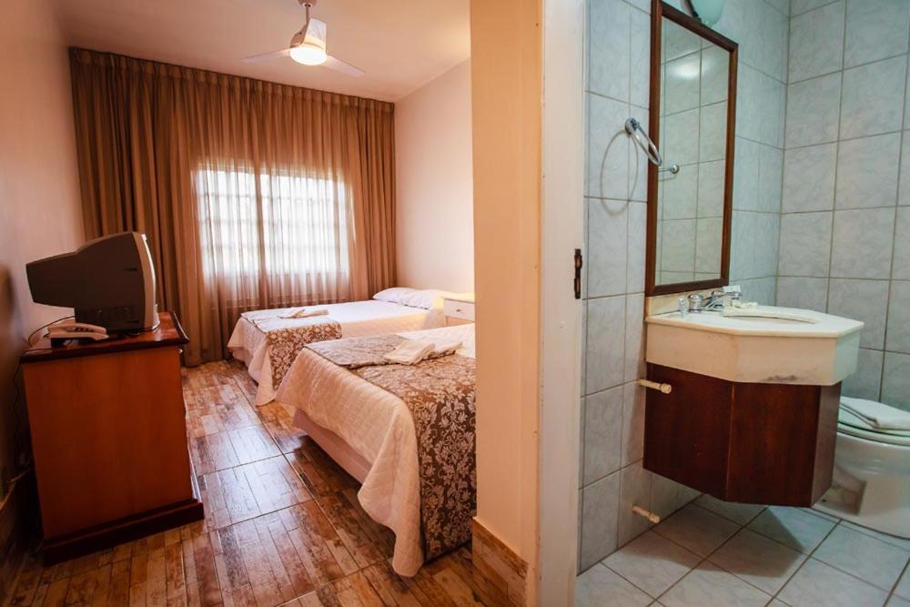 Deluxe Twin Room photo 2