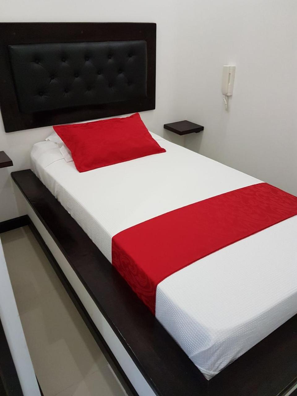 Standard Single Room photo 2