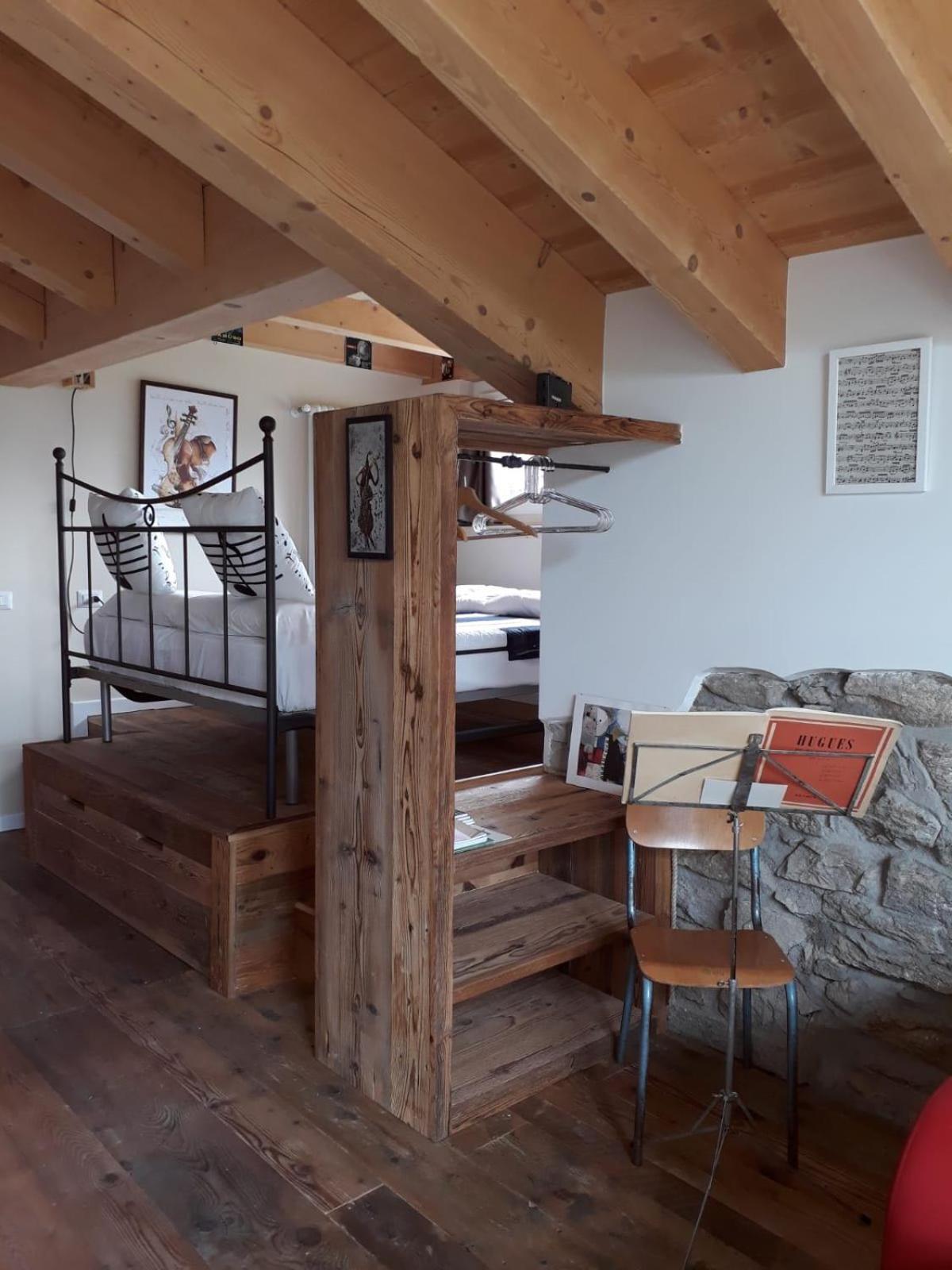 Family Studio - Photo 10