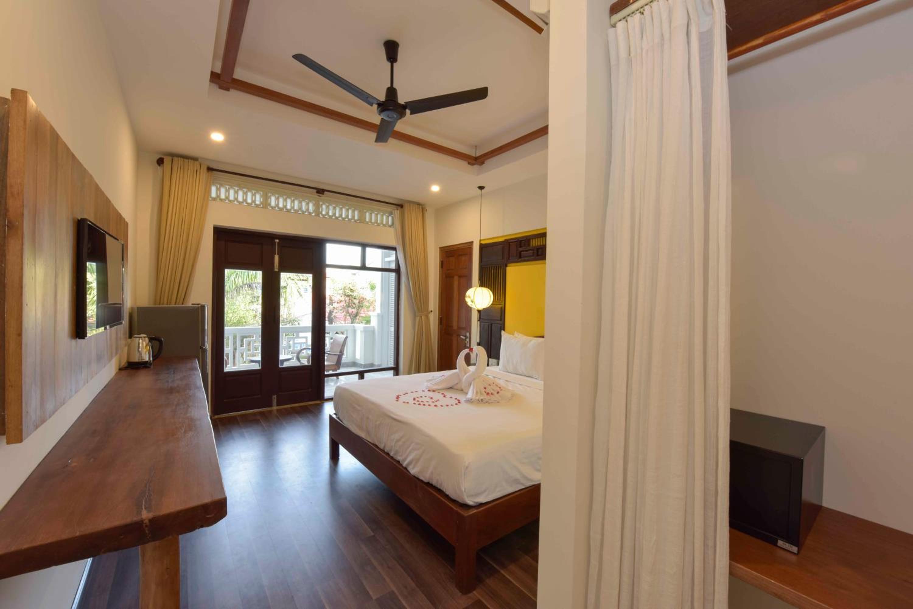 Family Room with Terrace photo 3