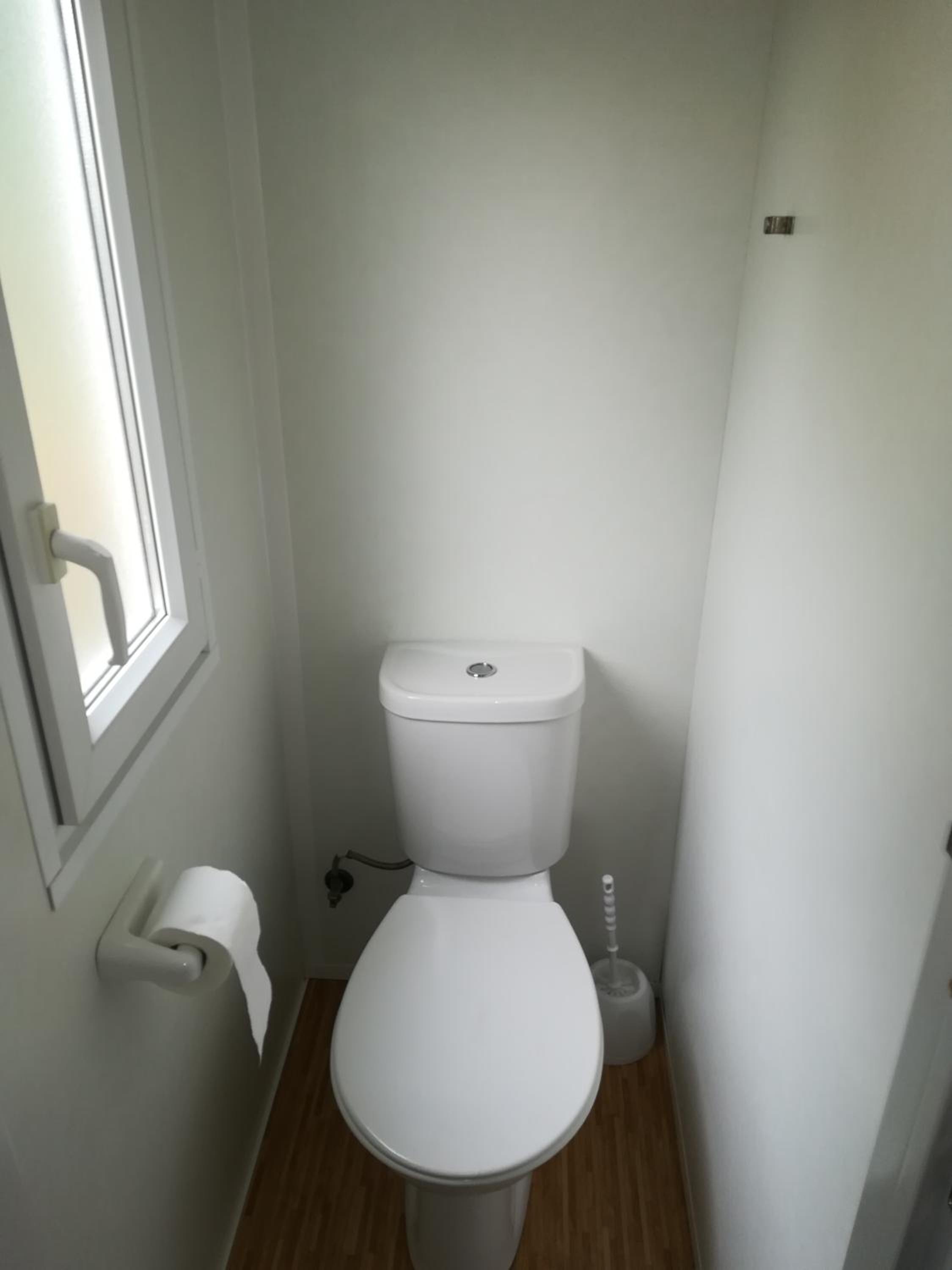 Mobile Home photo 3