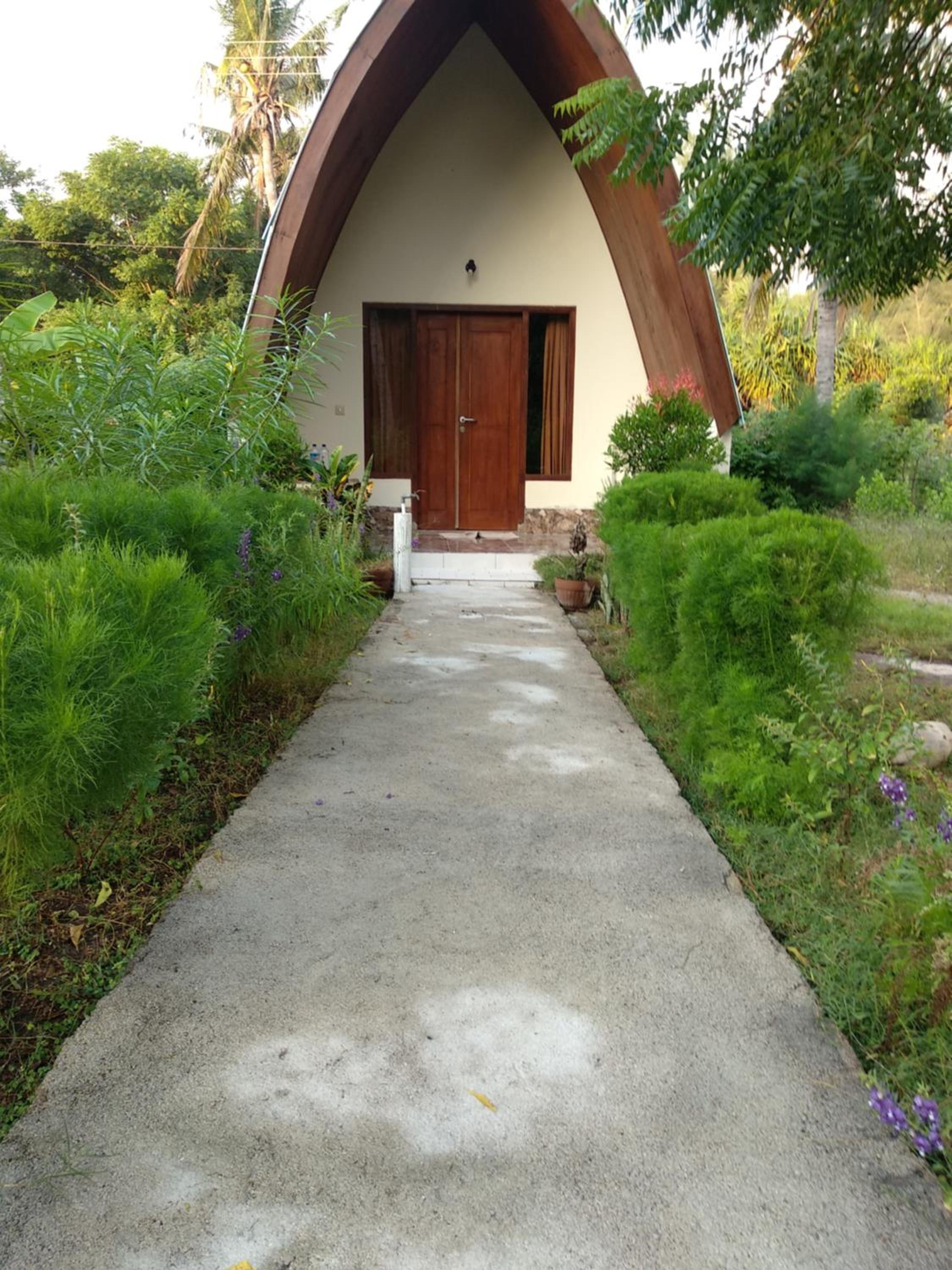 Bungalow with Garden View - Photo 23