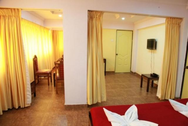 Super Deluxe Double Room - Photo 2