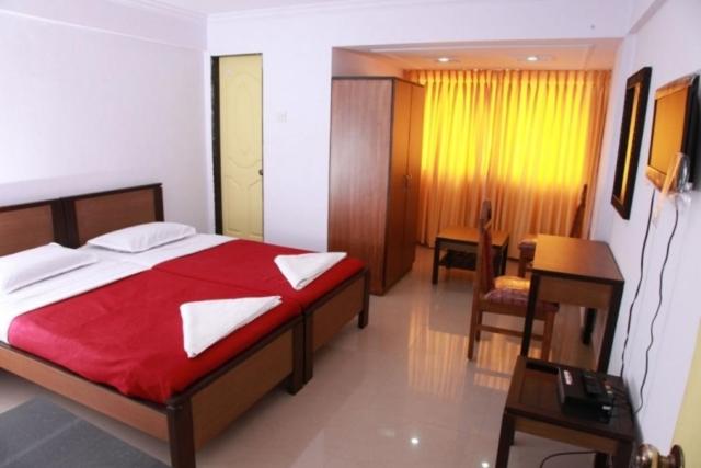 Double Room with Fan - Photo 1