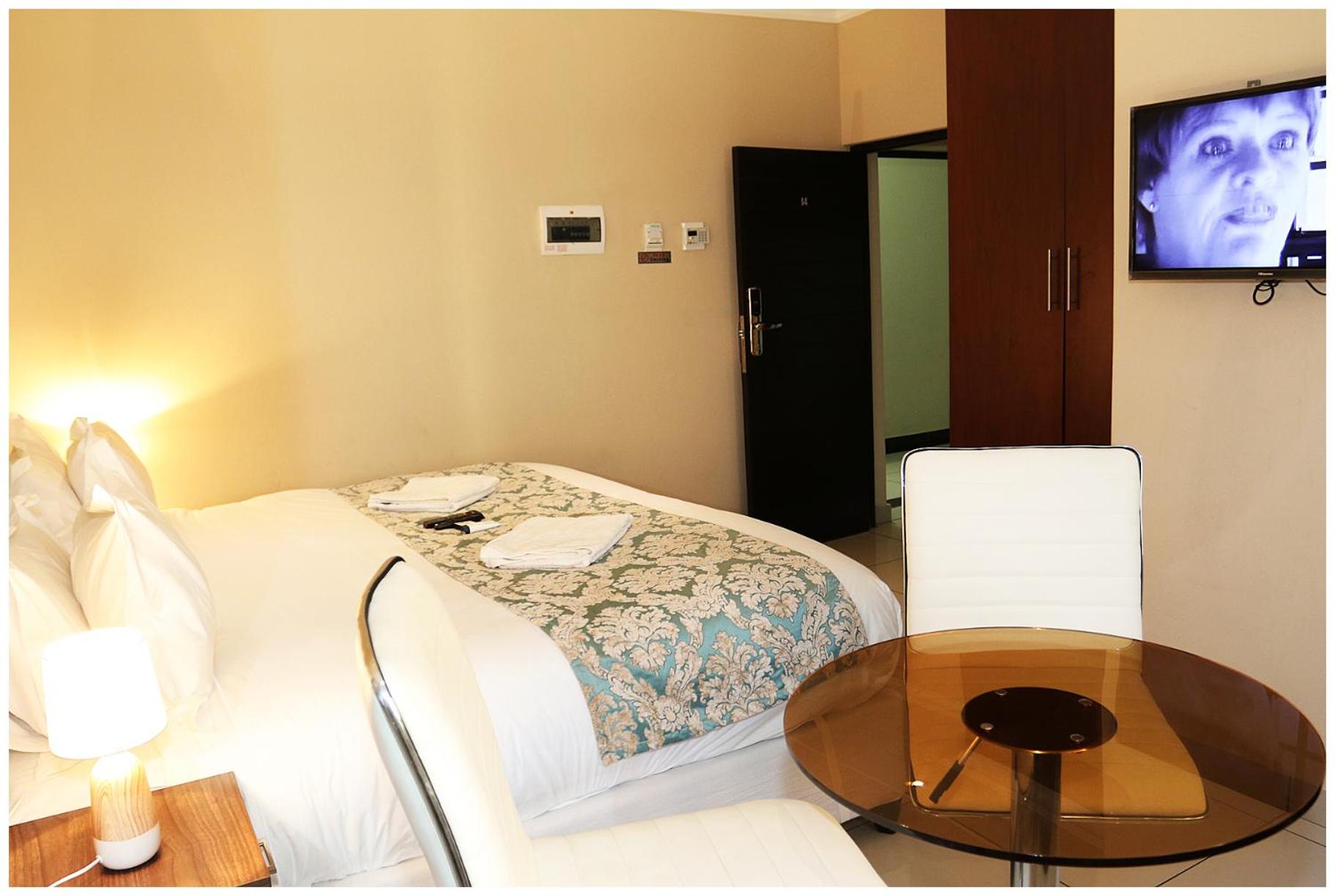 Superior King Room photo 2