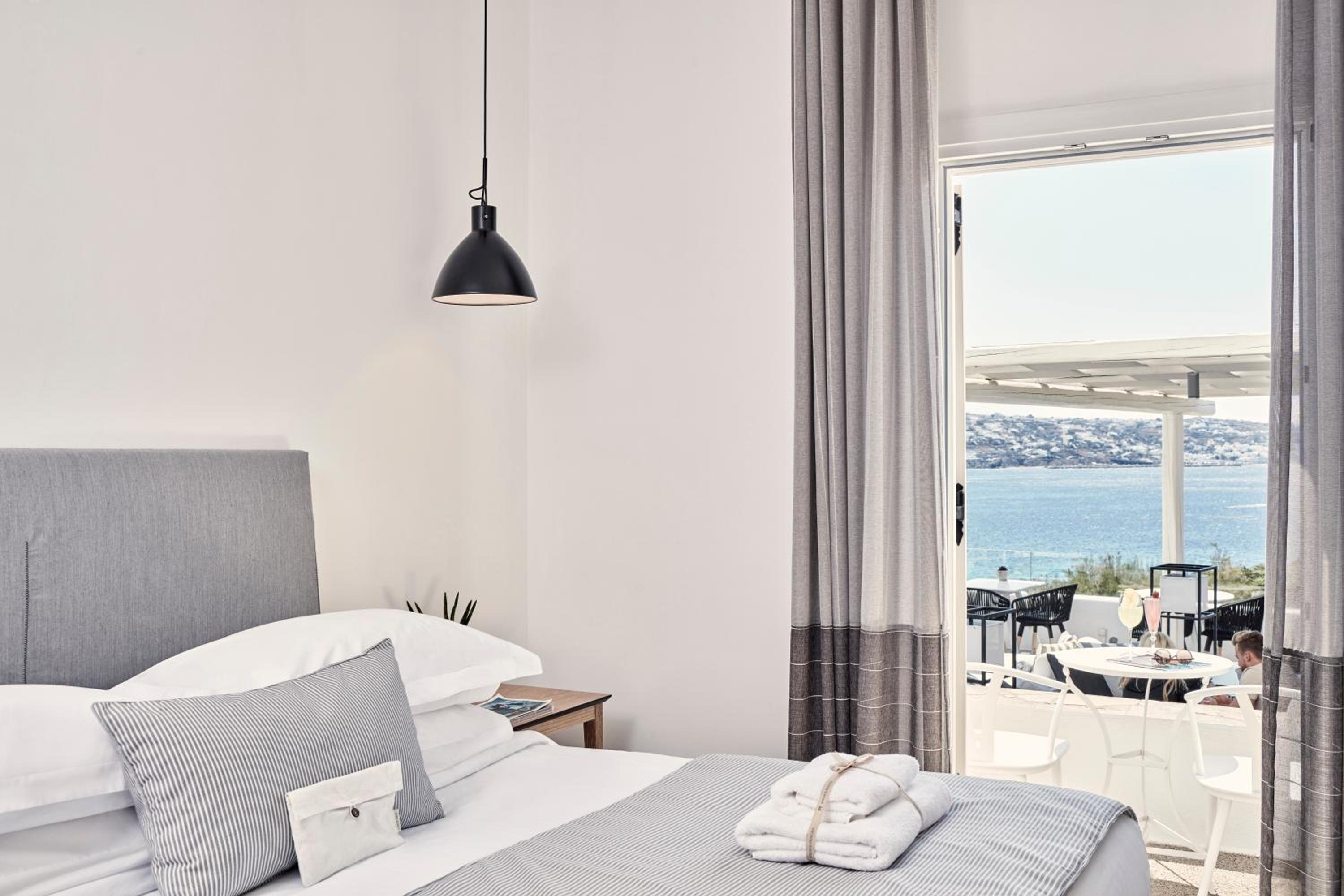 Double Room with Sea View - Photo 4