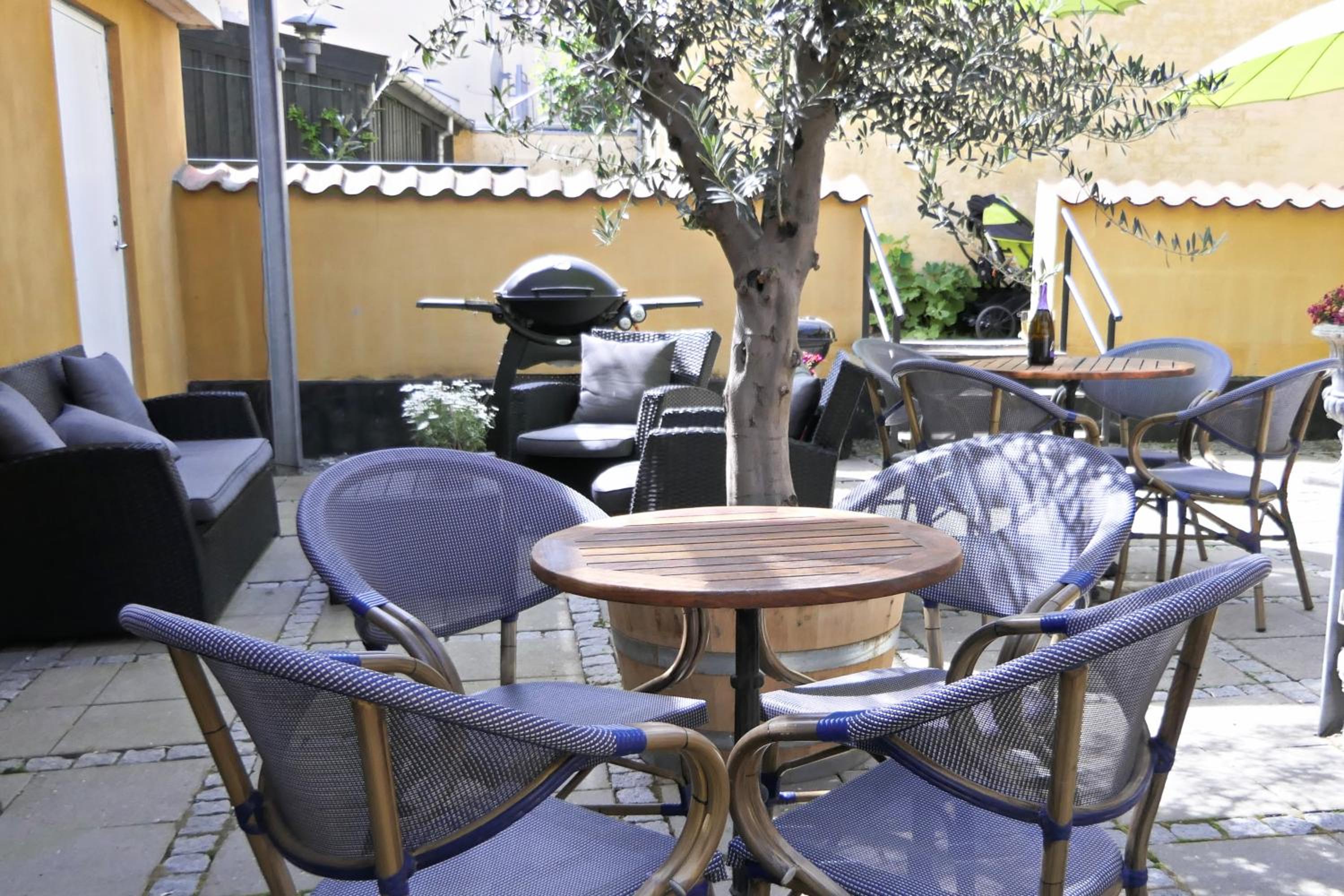 Apartment - Photo 9