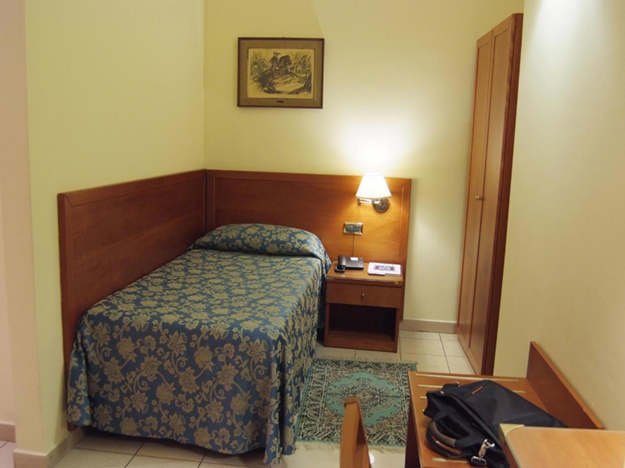 Single Room photo 3