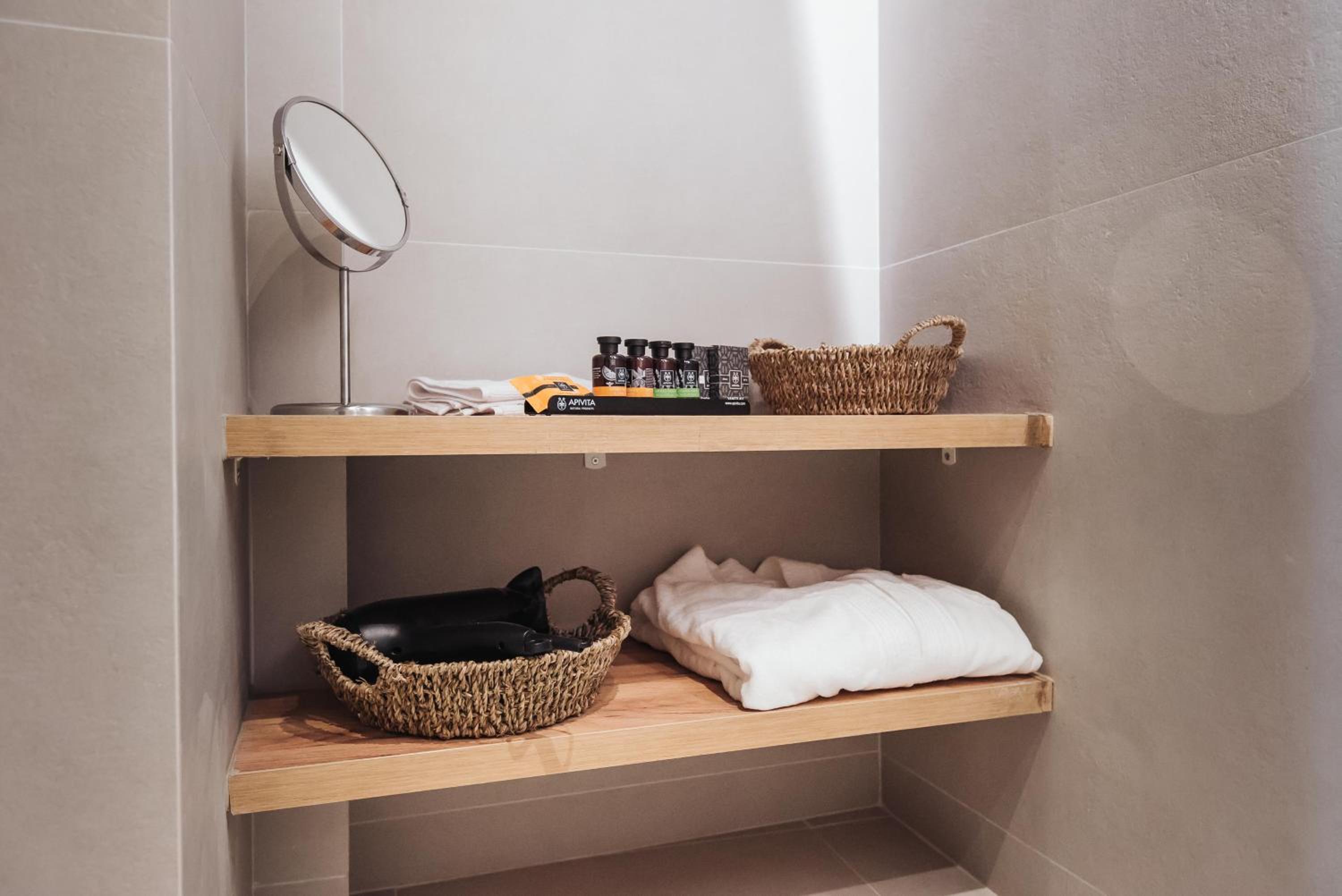 Double Room - Disability Access photo 3