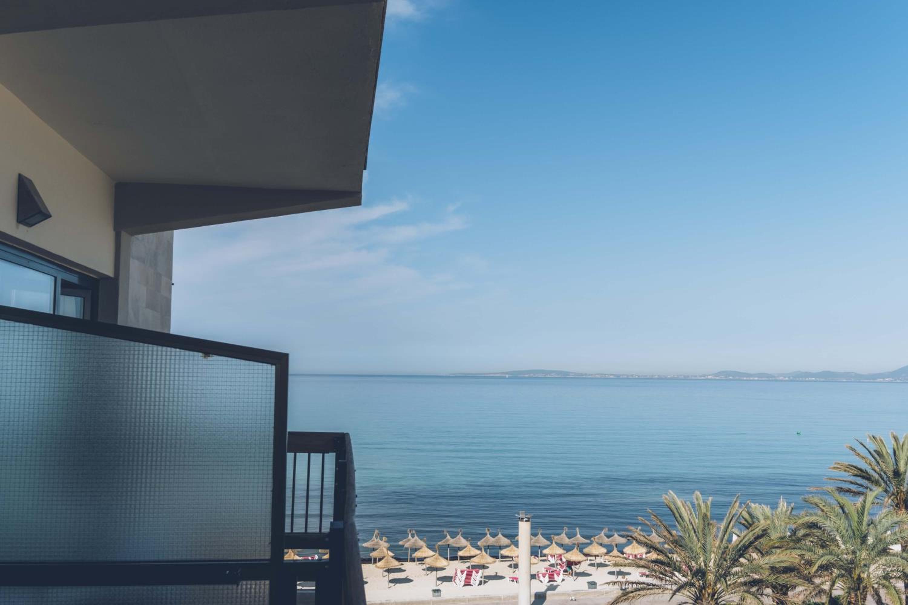Double or Twin Room with Side Sea View