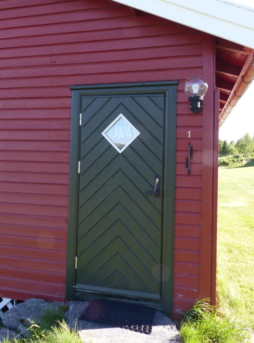 Two-Bedroom Cottage with Shared Bathroom photo 1