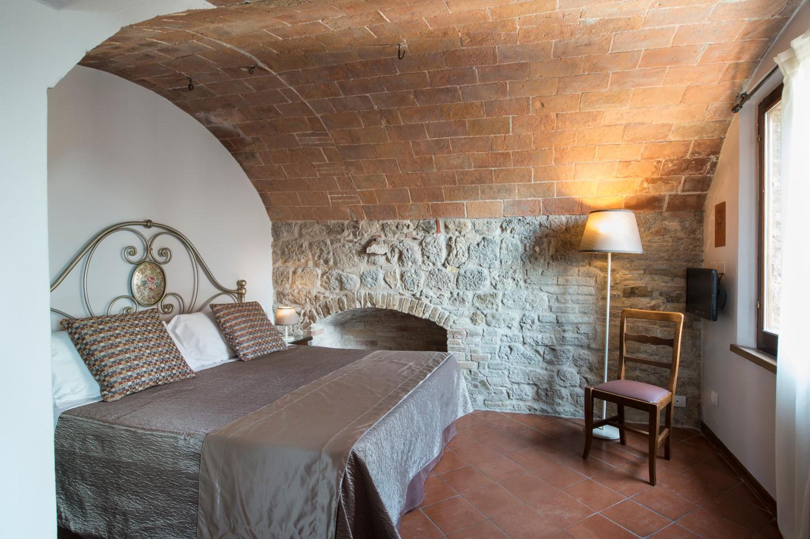 Triple Room - Photo 2
